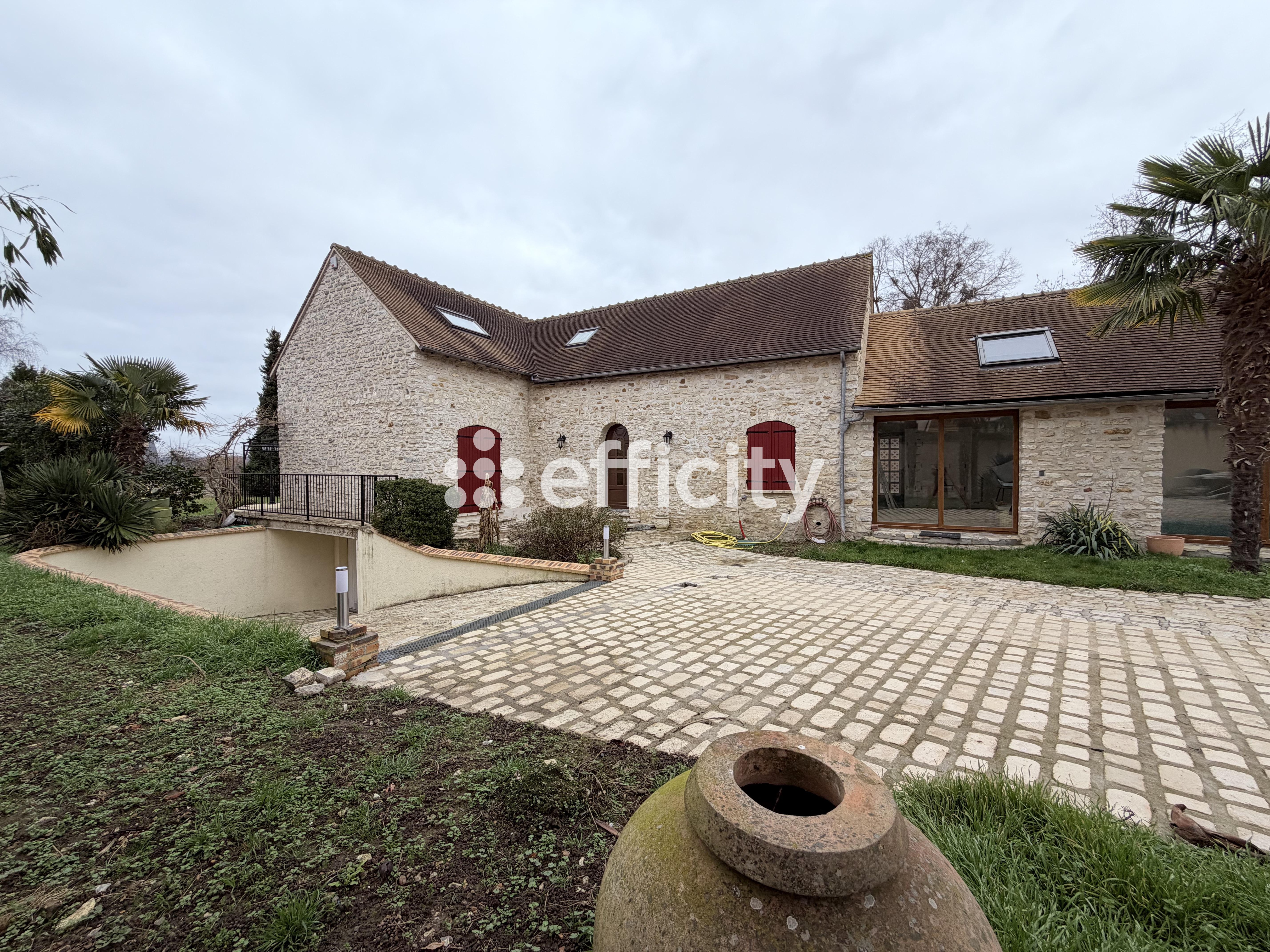 Achat immobilier Maison 7 pièces  250m2 à Buchelay (78200) - Photo n°1