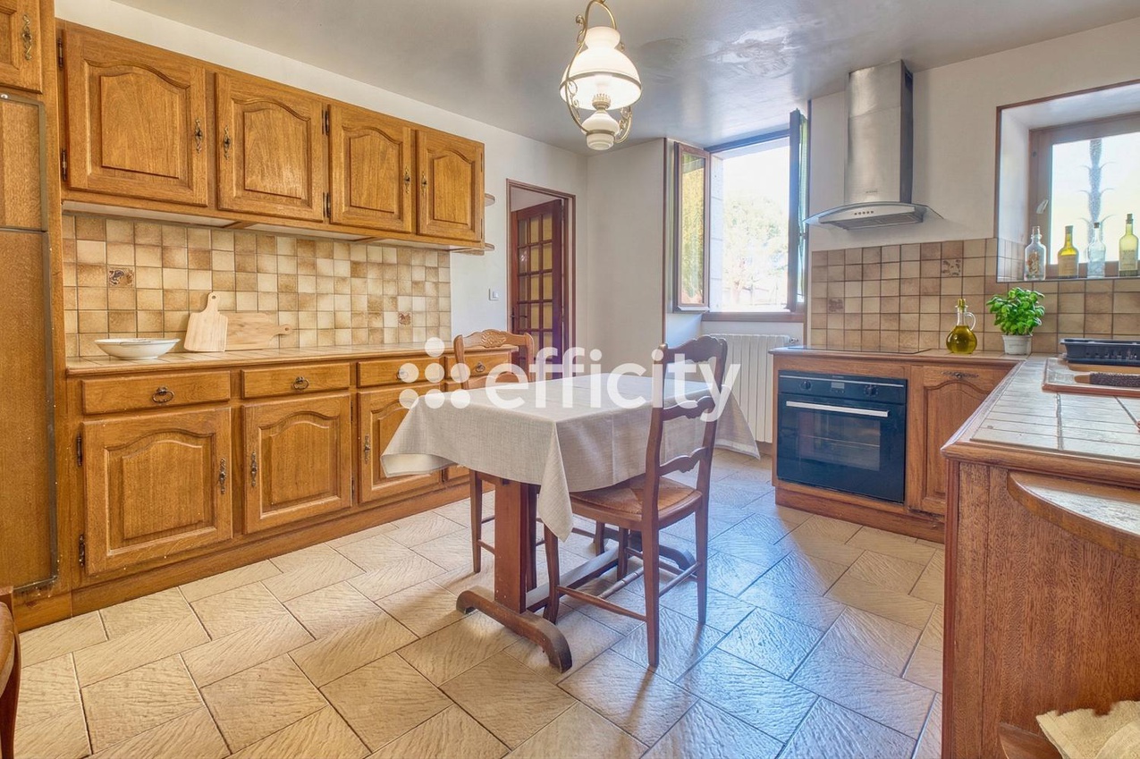 Achat immobilier Maison 5 pièces  159m2 à Segonzac (24600) - Photo n°4