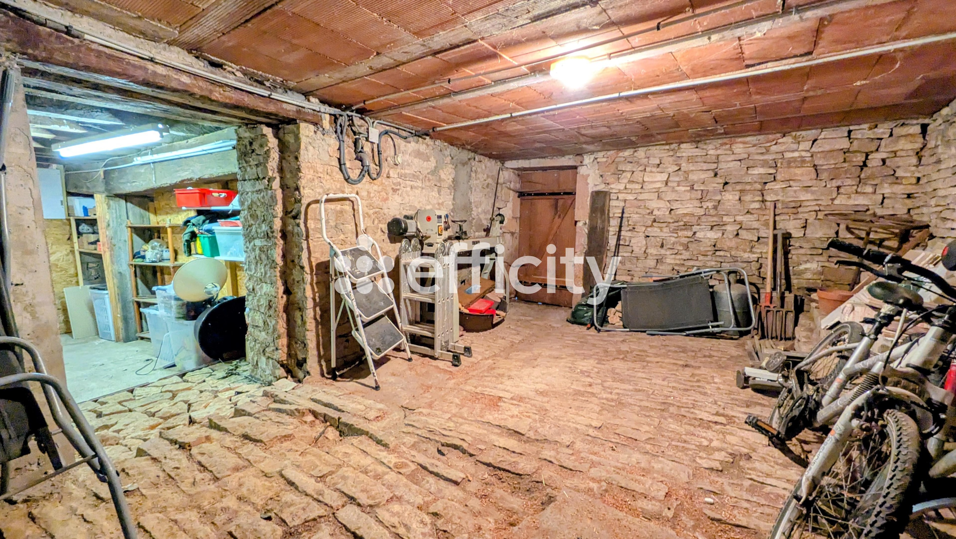 Achat immobilier Maison 5 pièces  80m2 à Cormatin (71460) - Photo n°14