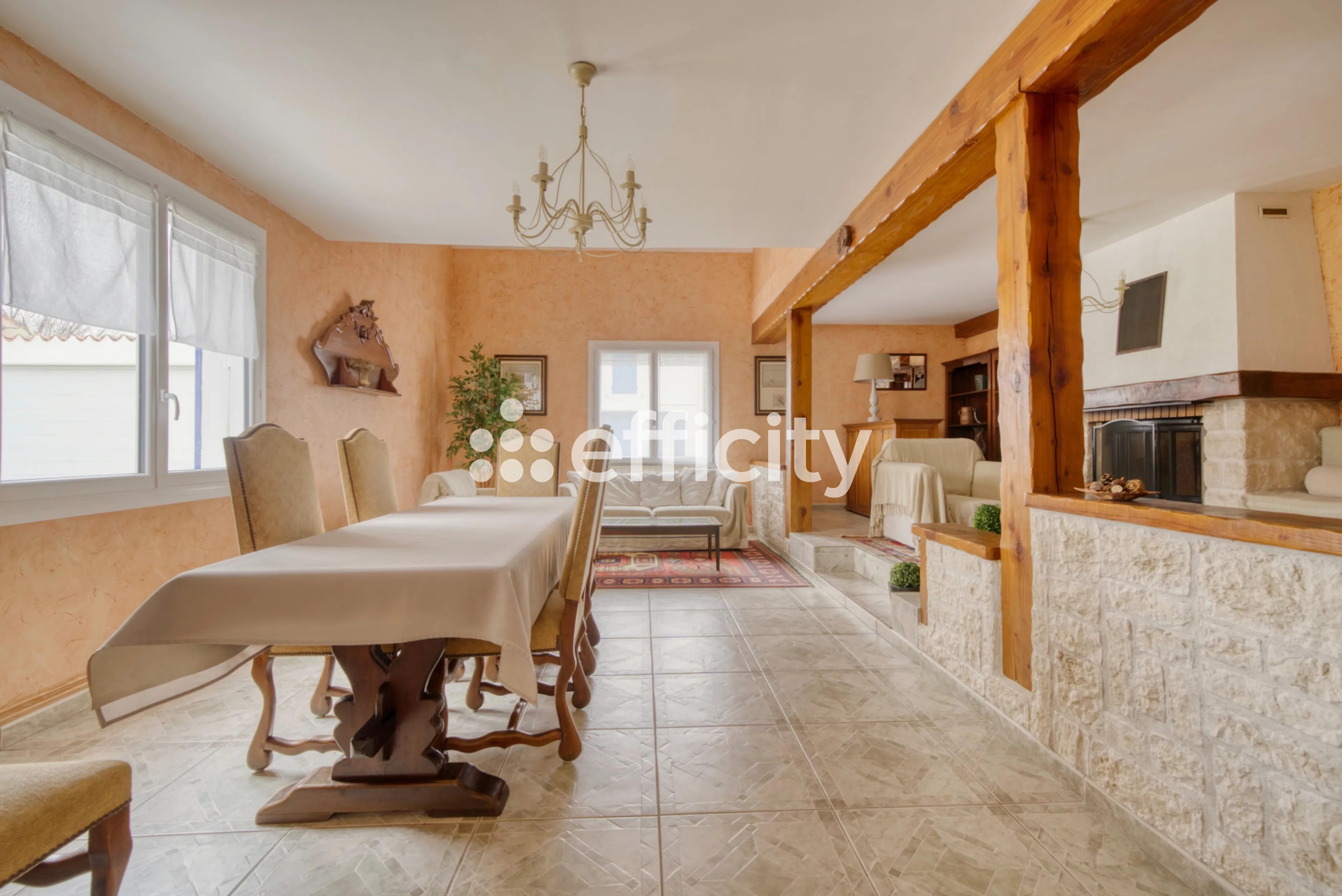 Achat immobilier Maison 8 pièces  300m2 à Saint-Just-Luzac (17320) - Photo n°7