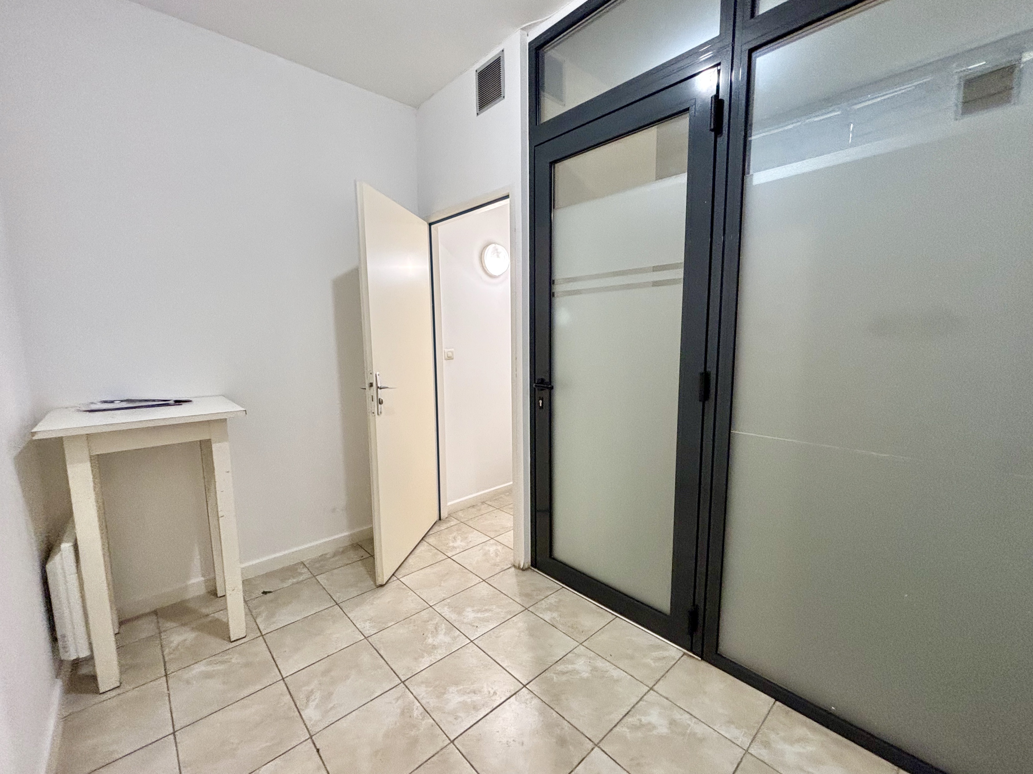 Achat immobilier Bureau 2 pièces  34m2 à Bordeaux (33800) - Photo n°5