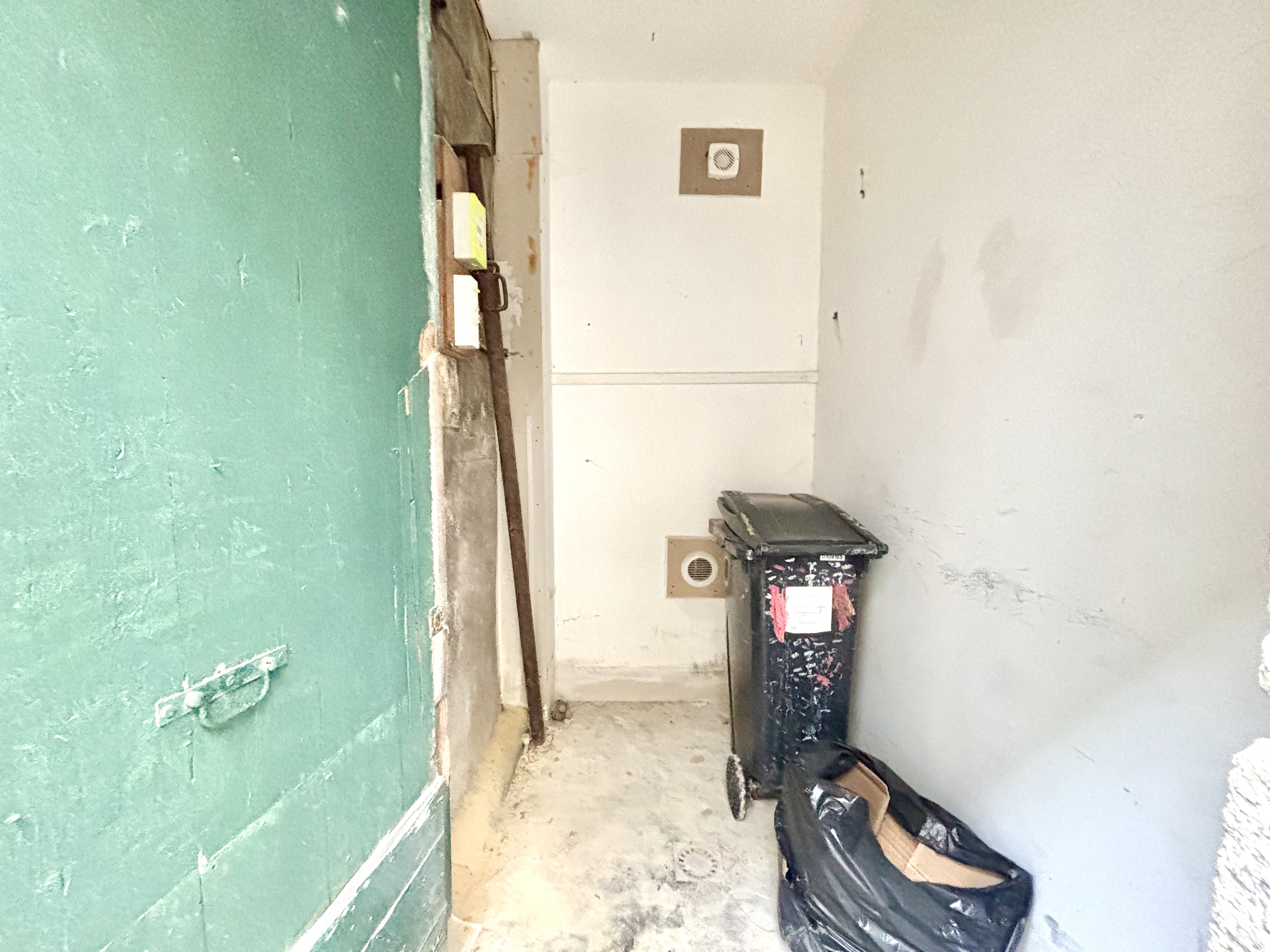 Achat immobilier Bureau 2 pièces  34m2 à Bordeaux (33800) - Photo n°8