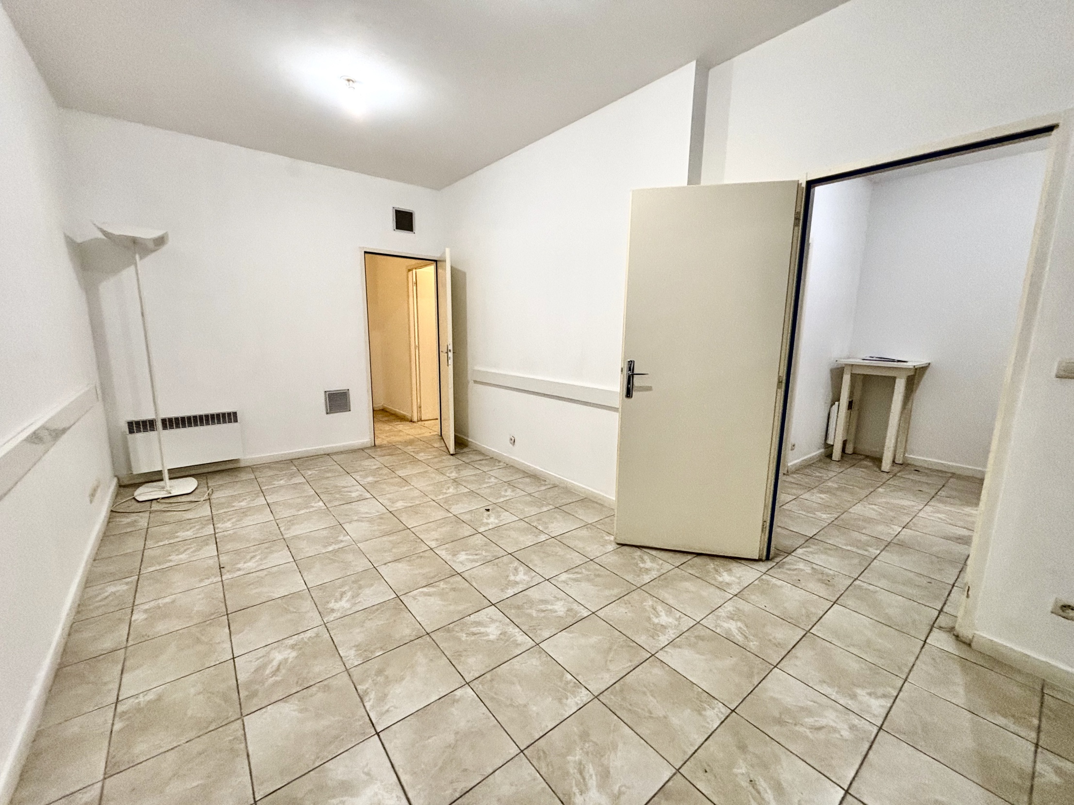 bureau 2 pièces - 34m2 à Bordeaux (33800)