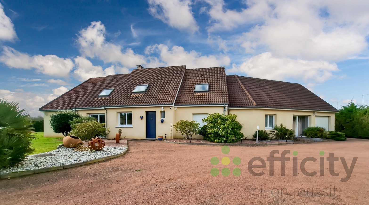 maison 10 pièces - 287m2 à Guécélard (72230)