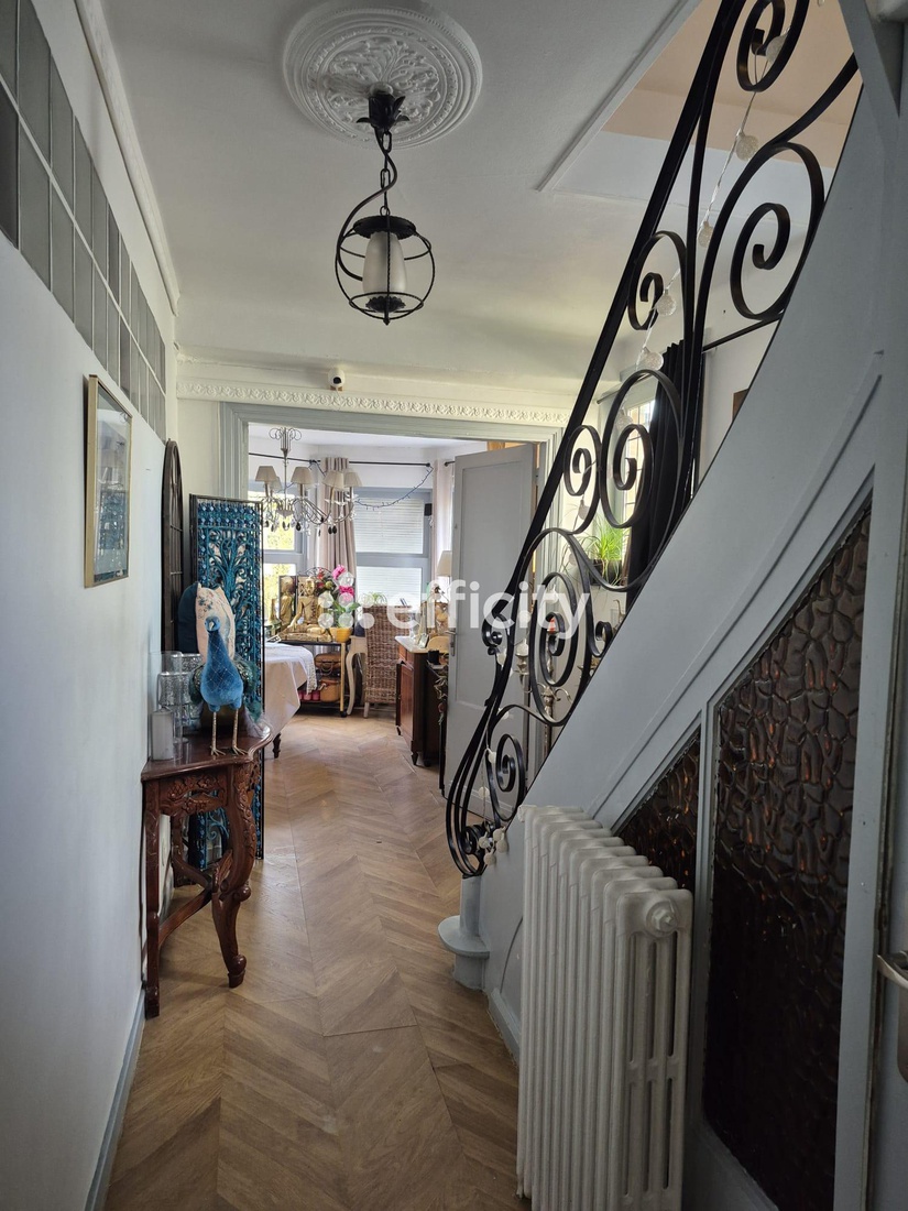 maison 6 pièces - 180m2 à Villeneuve-d'Ascq (59650)