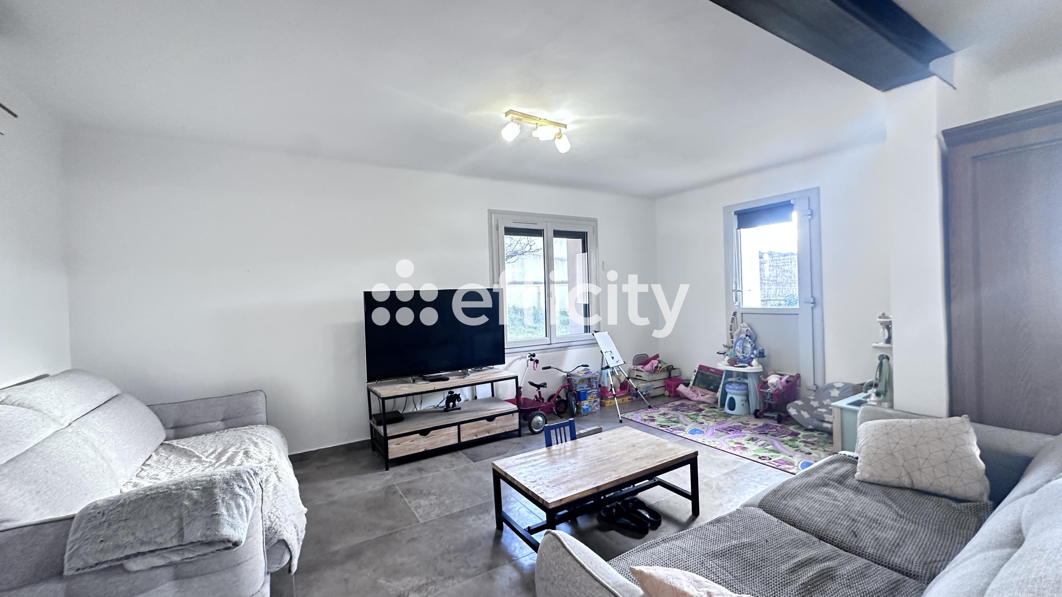 Achat immobilier Maison 4 pièces  131m2 à Rousset-les-Vignes (26770) - Photo n°4