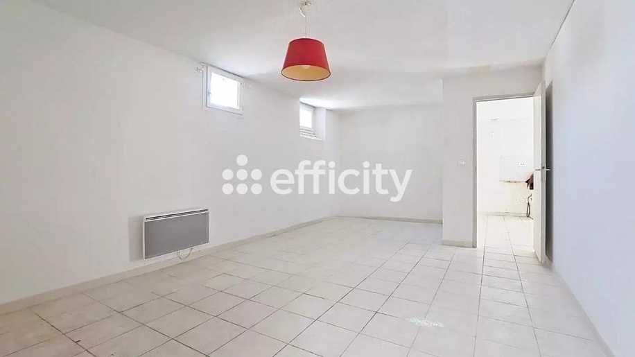 Achat immobilier Bureau 3 pièces  62m2 à Marseille (13007) - Photo n°1