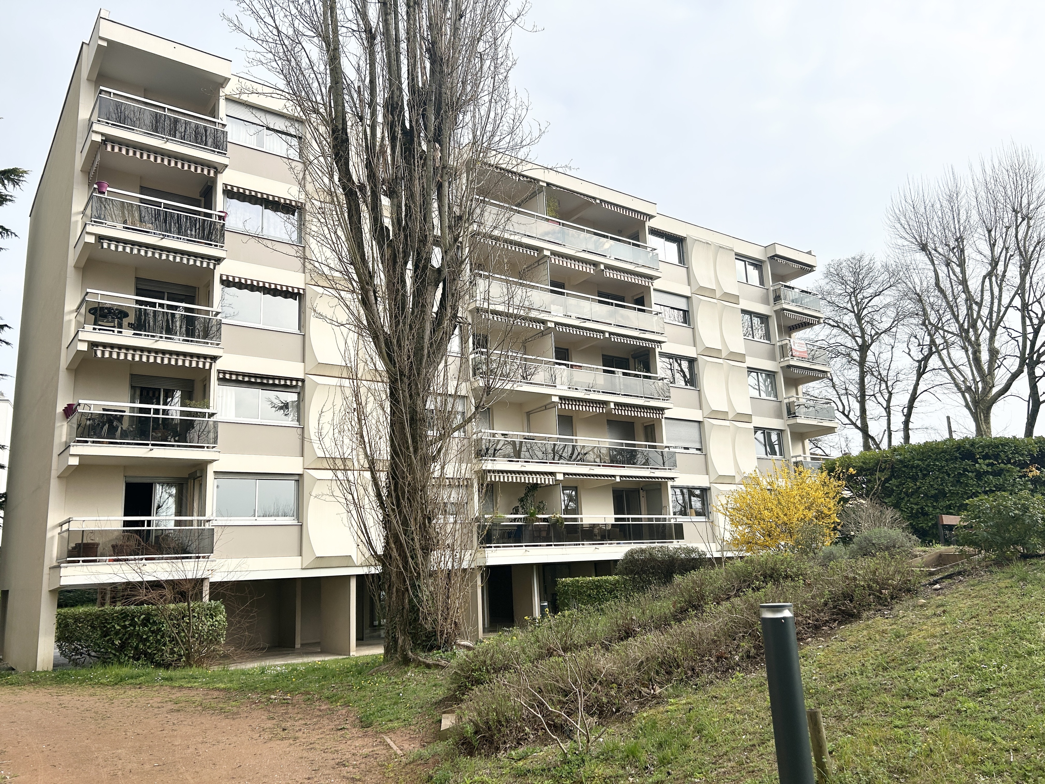 Achat immobilier Appartement 4 pièces  90m2 à Caluire-et-Cuire (69300) - Photo n°15