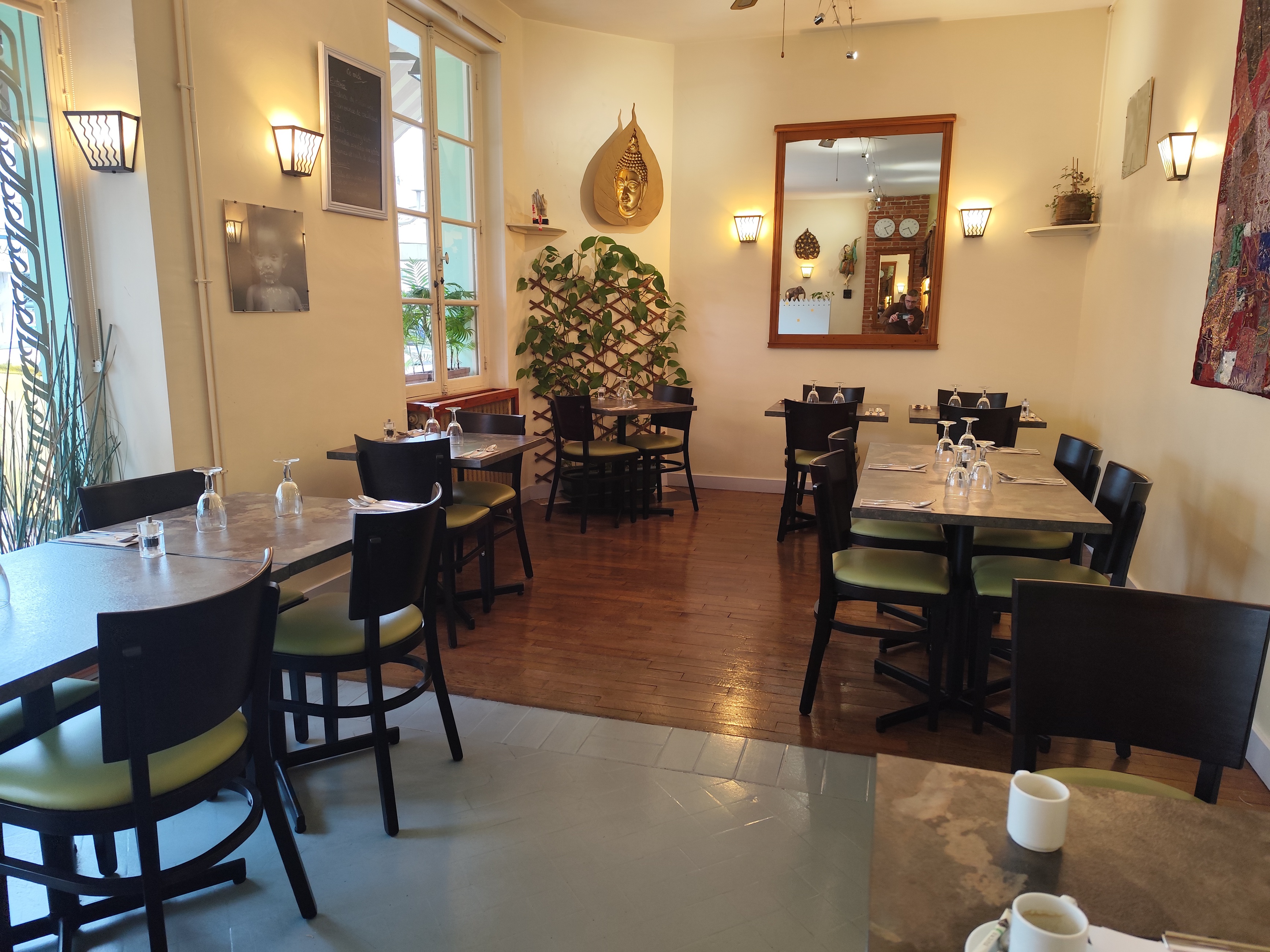 Achat immobilier Fonds de commerce   80m2 à Saintes (17100) - Photo n°1