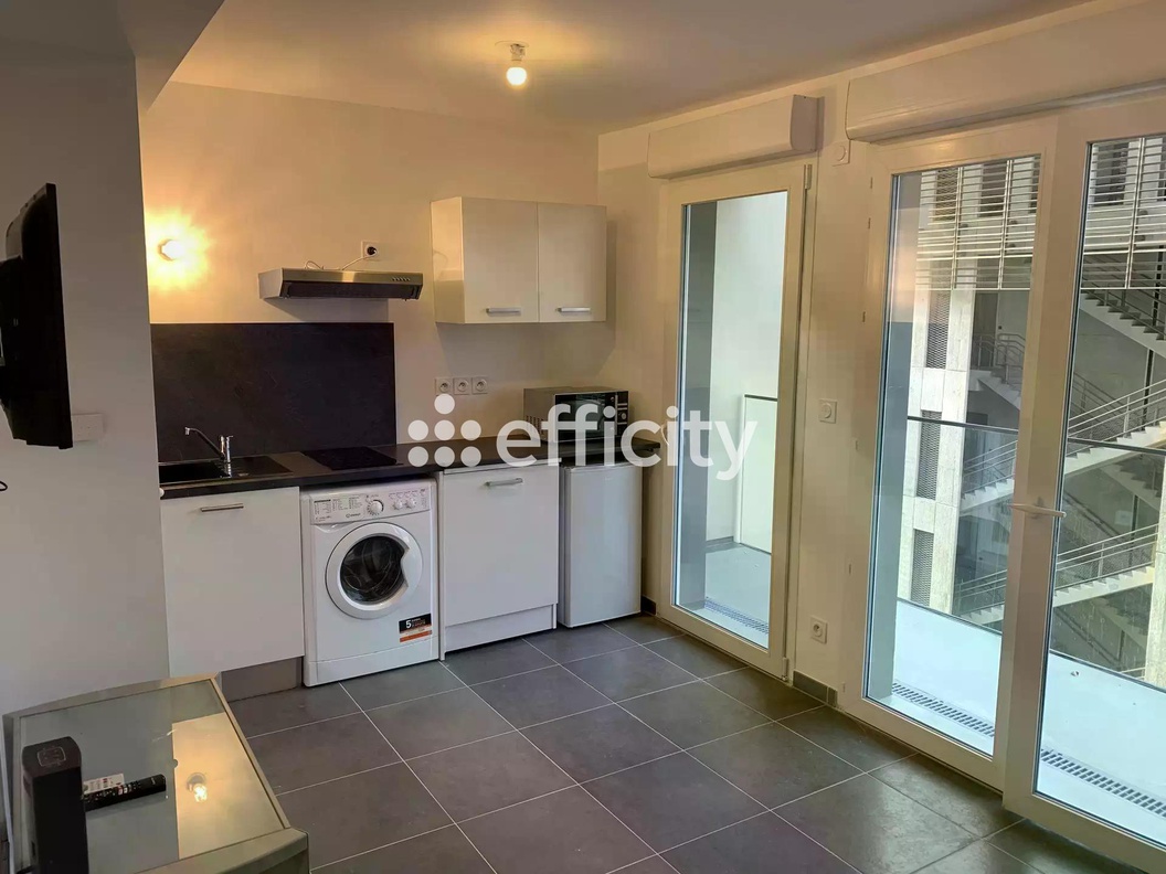 appartement 1 pièces - 35m2 à Marseille (13002)