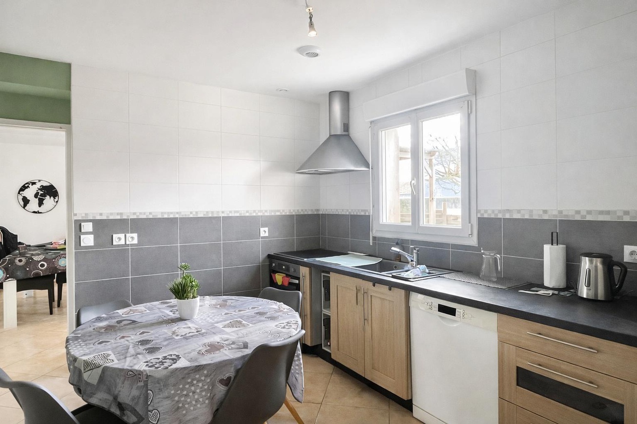 Achat immobilier Maison 5 pièces  123m2 à Semussac (17120) - Photo n°6