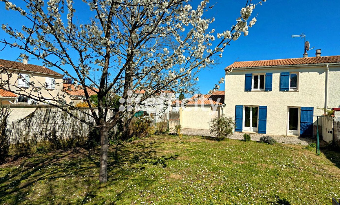 Achat immobilier Maison 4 pièces  90m2 à Saint-Yrieix-sur-Charente (16710) - Photo n°1