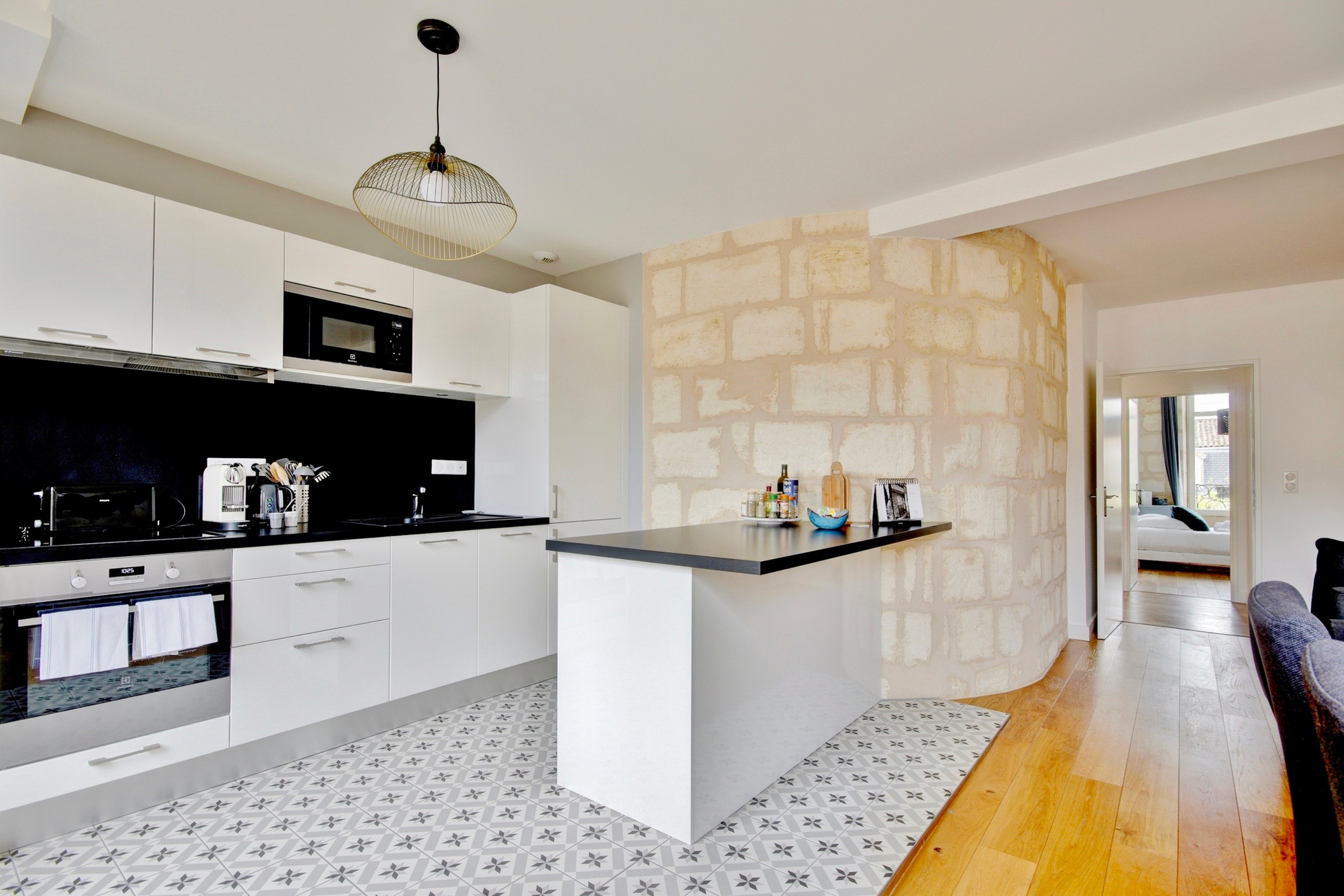 Achat immobilier Appartement 3 pièces  68m2 à Bordeaux (33000) - Photo n°1