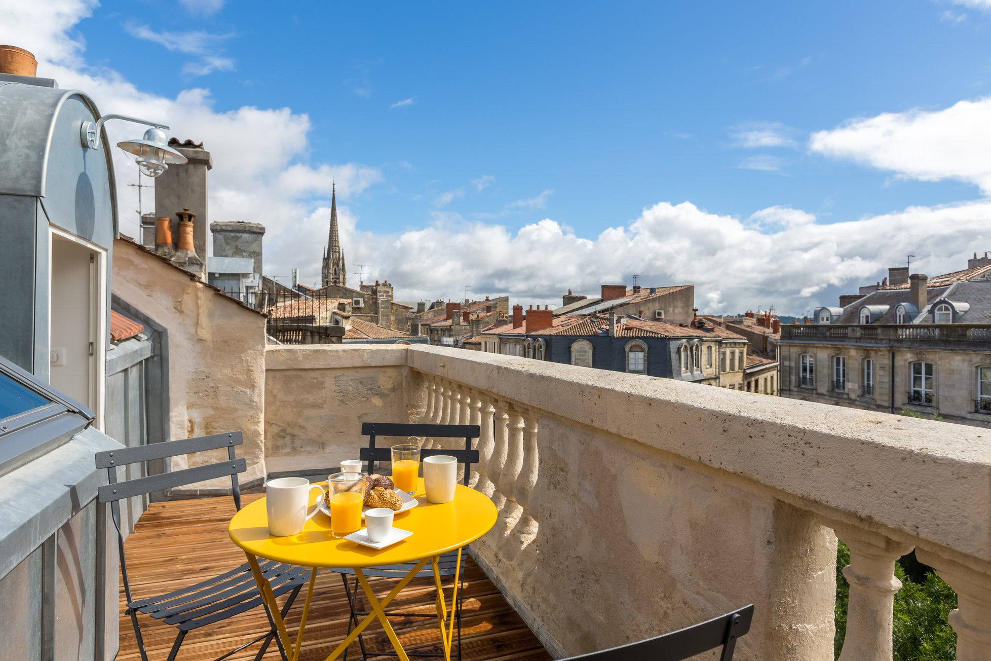 Achat immobilier Appartement 3 pièces  60m2 à Bordeaux (33000) - Photo n°1