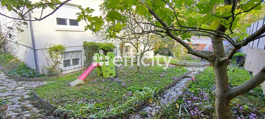 maison 8 pièces - 190m2 à Bourges (18000)