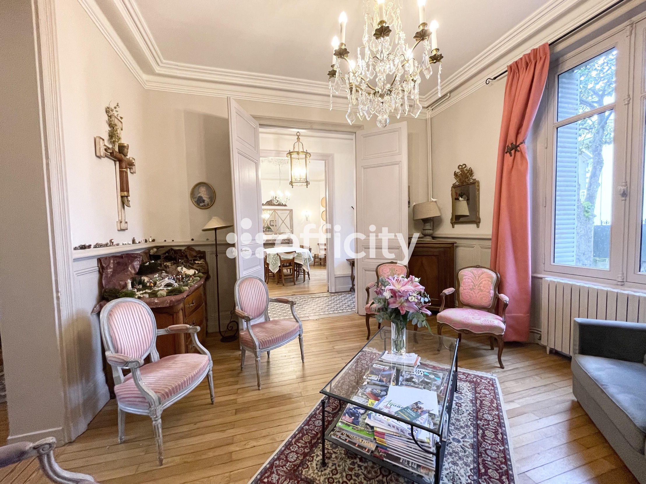 maison 11 pièces - 255m2 à Nantes (44000)