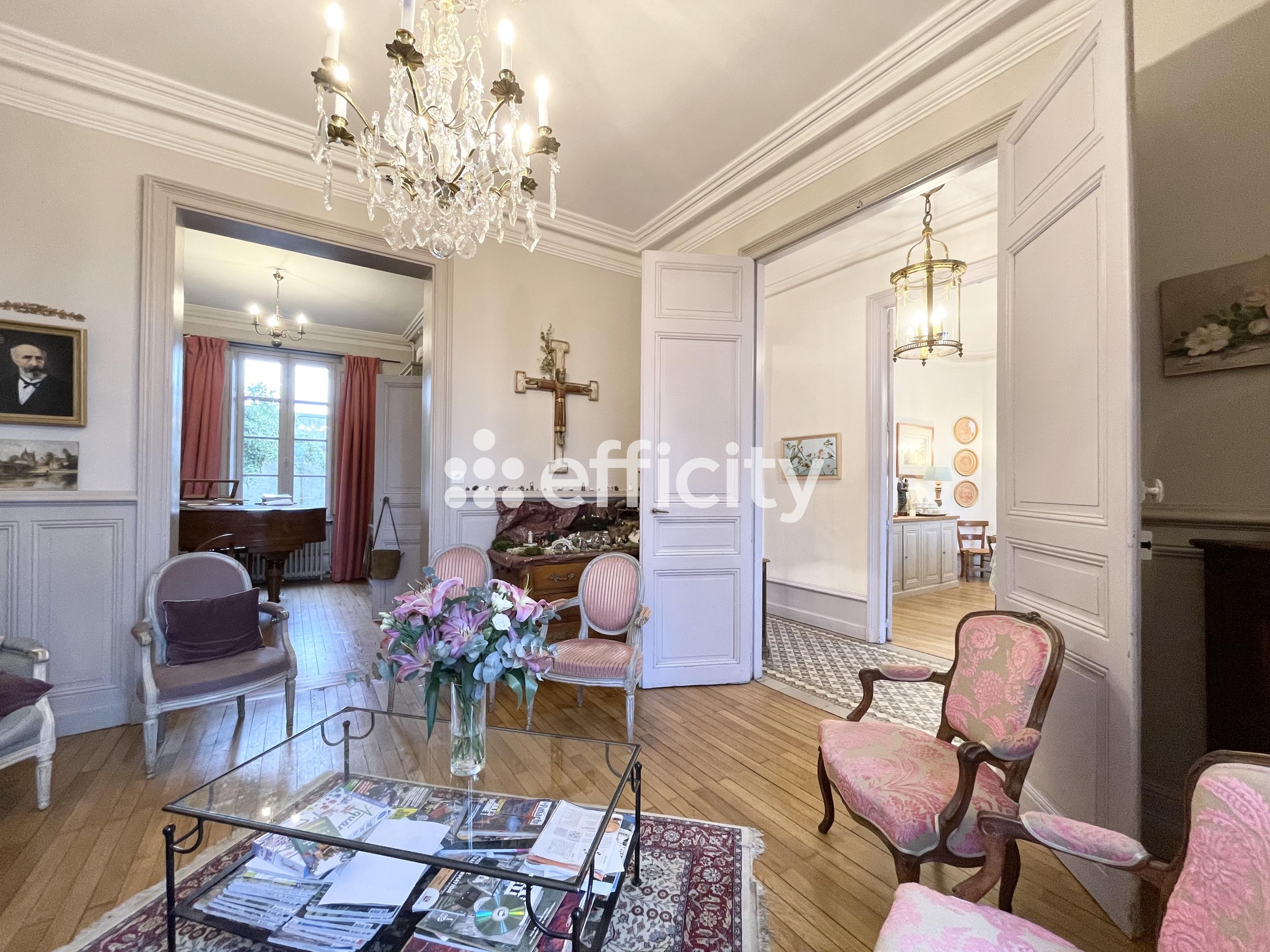 maison 11 pièces - 255m2 à Nantes (44000)