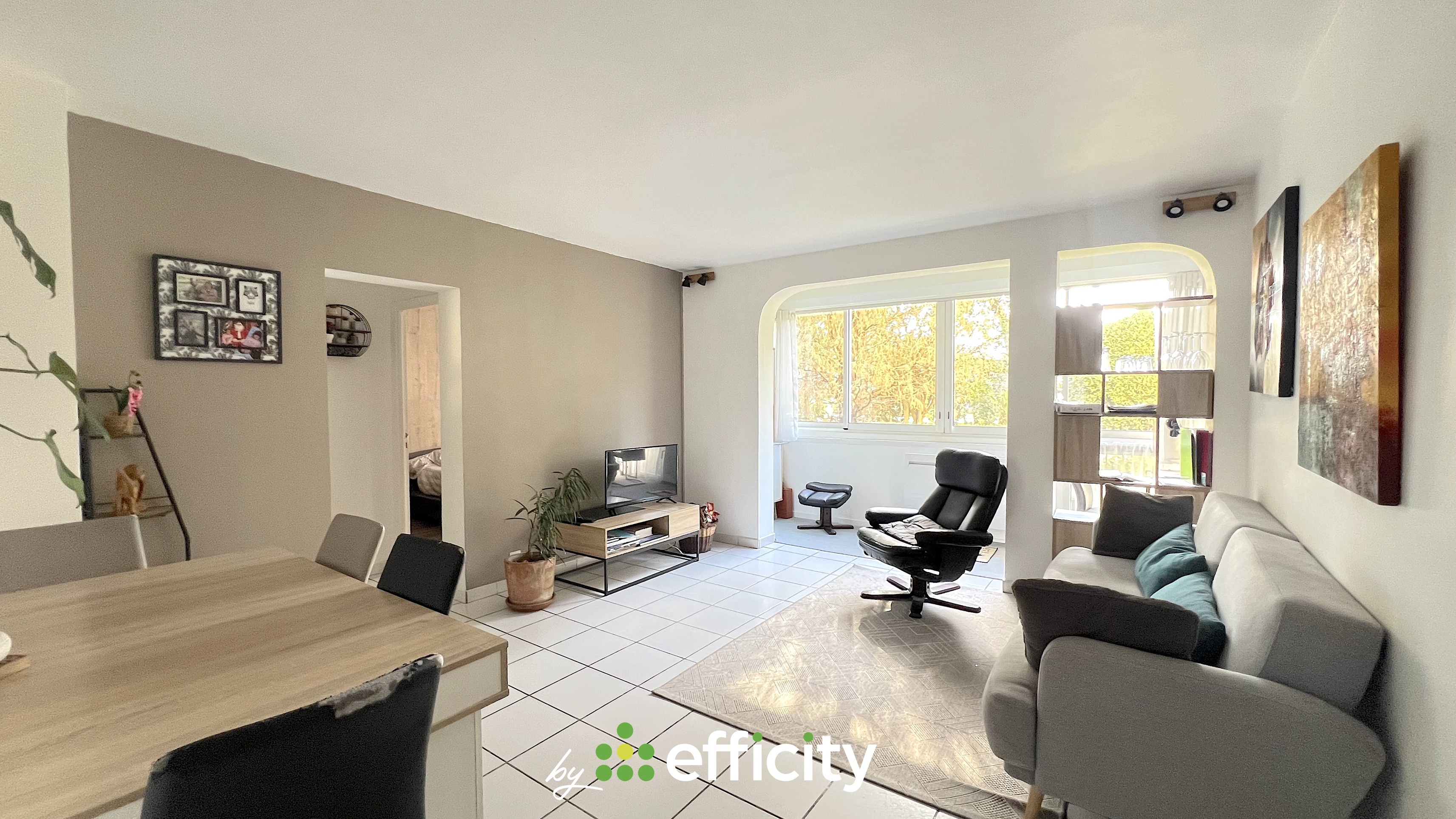 Achat immobilier Appartement 2 pièces  50m2 à Marseille (13009) - Photo n°1