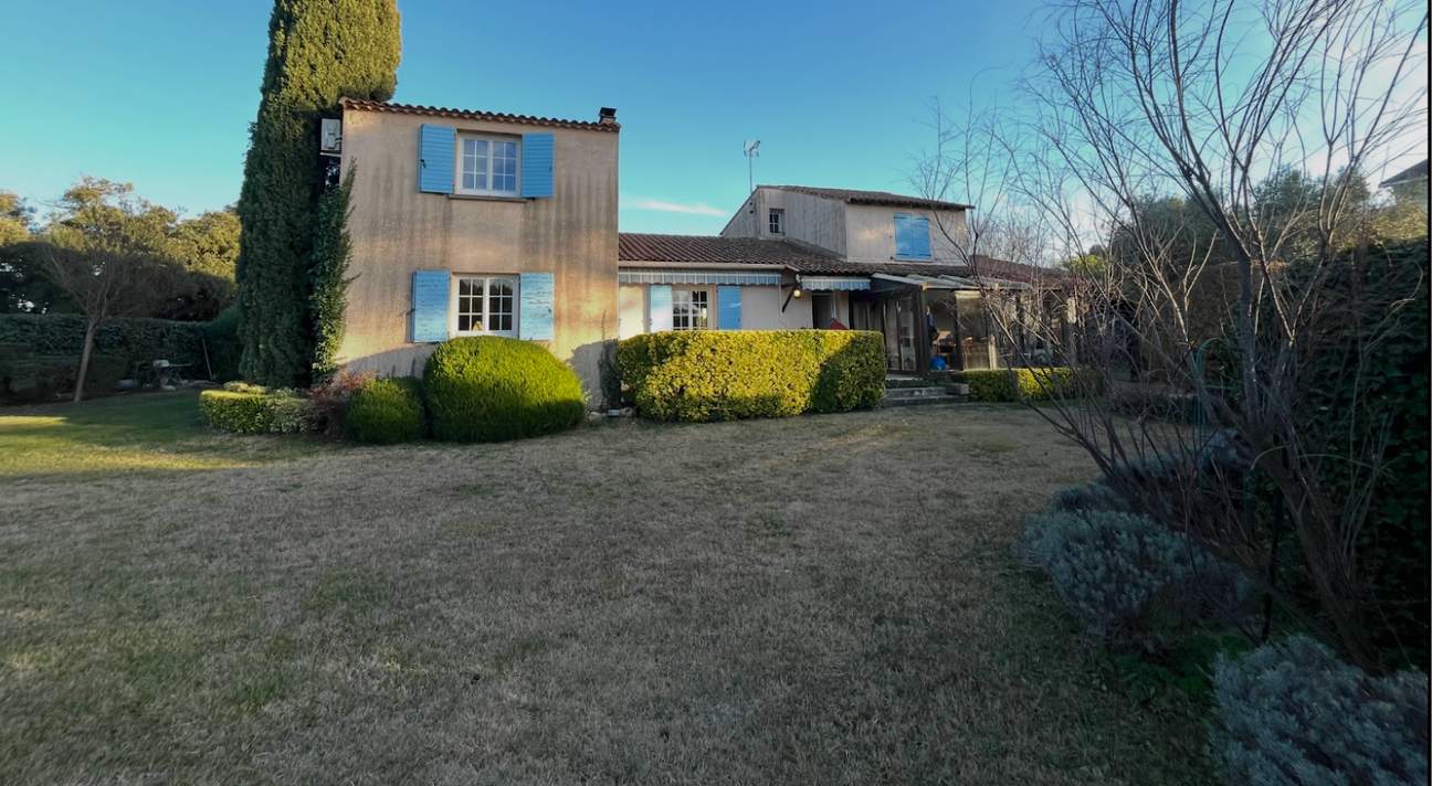 Achat immobilier Maison 7 pièces  192m2 à Saint-Geniès-des-Mourgues (34160) - Photo n°1