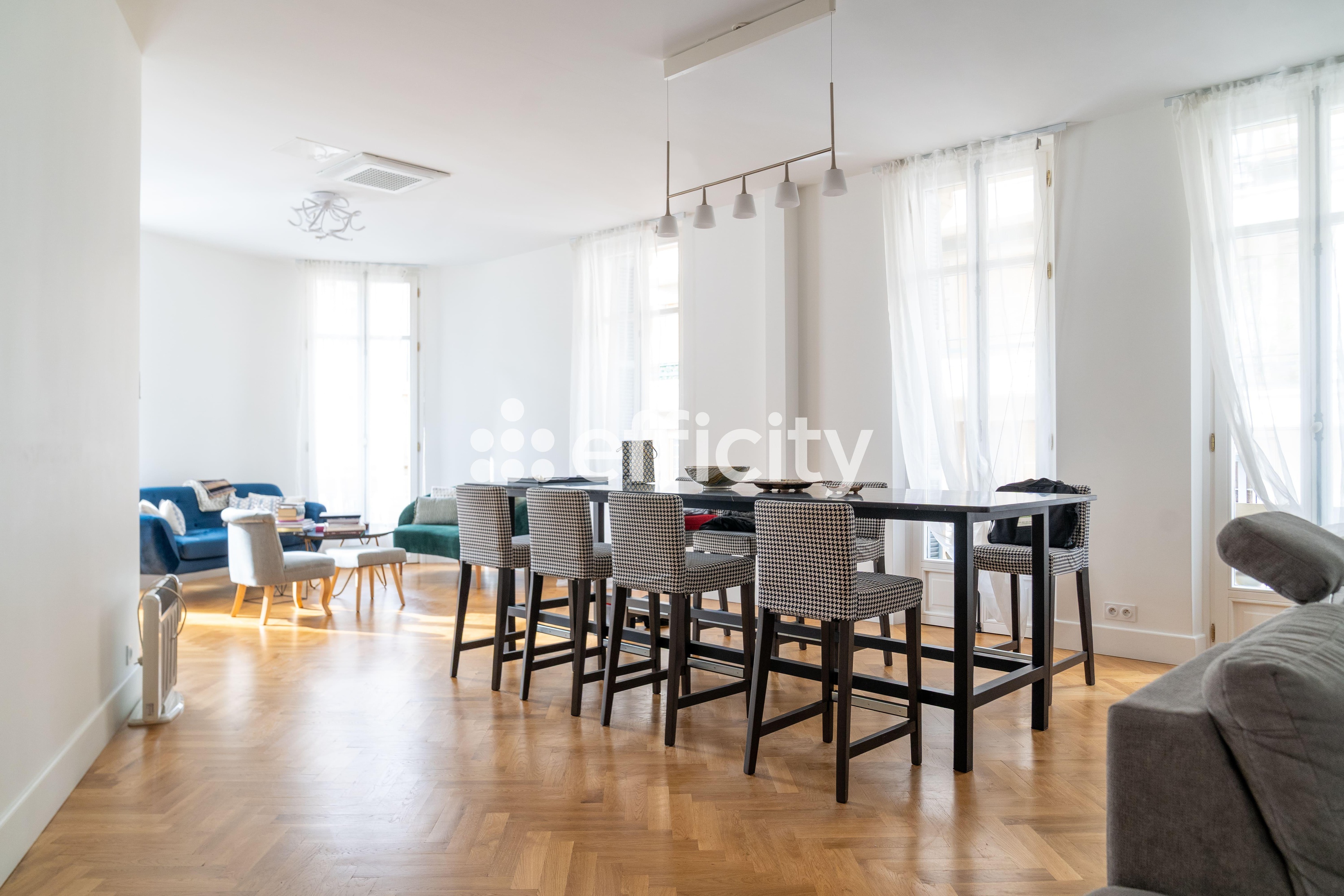 appartement 6 pièces - 136m2 à Nice (06000)