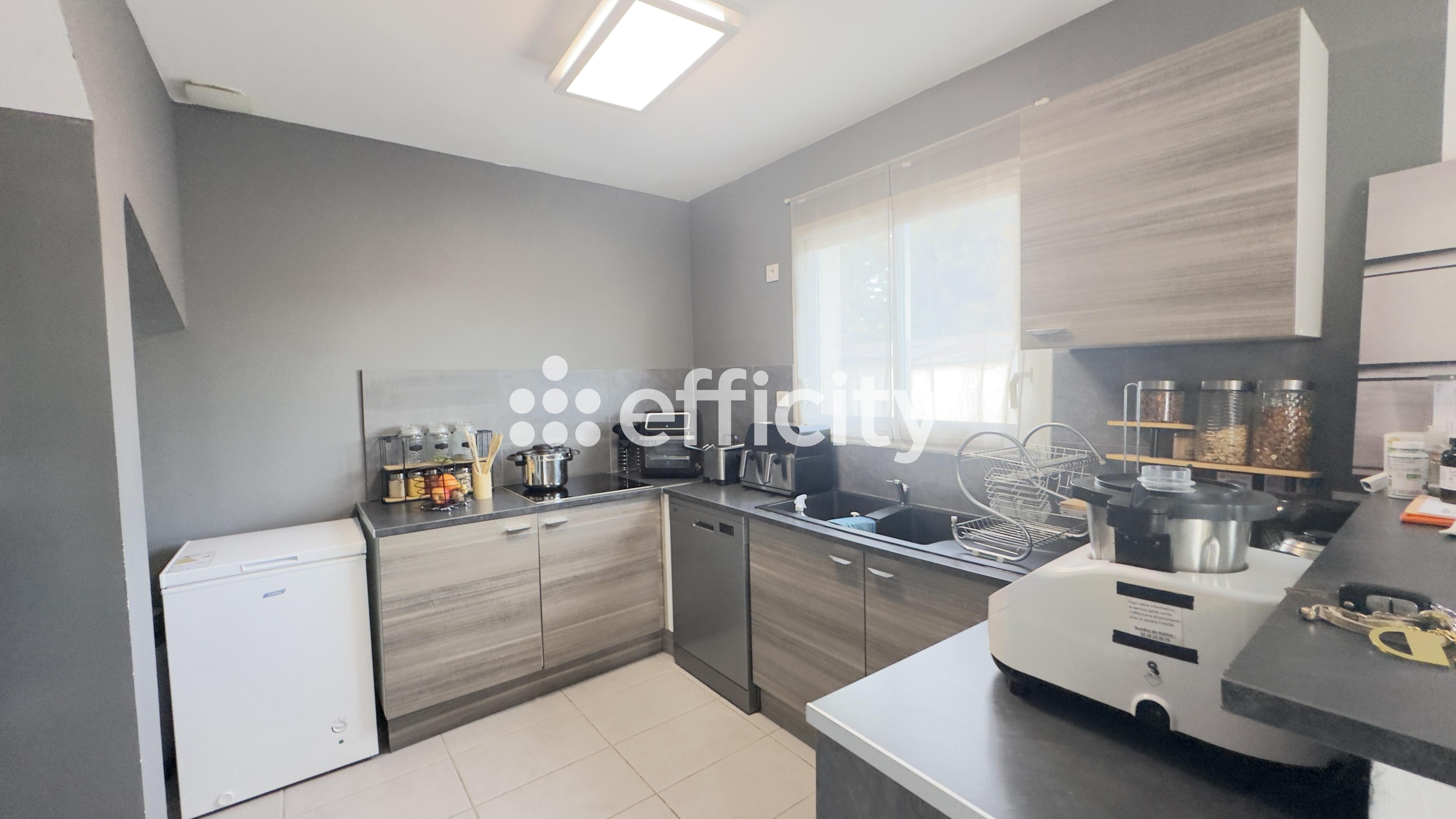 Achat immobilier Maison 4 pièces  105m2 à Pierrelatte (26700) - Photo n°4