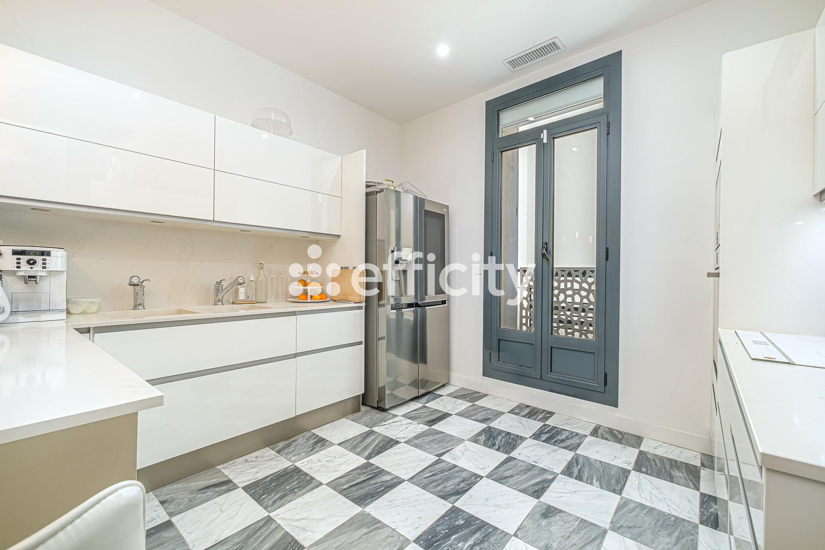 Achat immobilier Appartement 3 pièces  110m2 à Marseille (13008) - Photo n°10