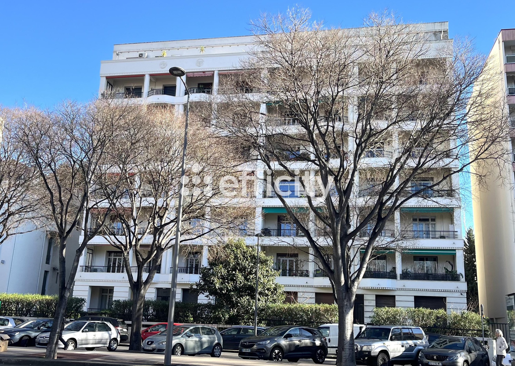 appartement 3 pièces - 110m2 à Marseille (13008)