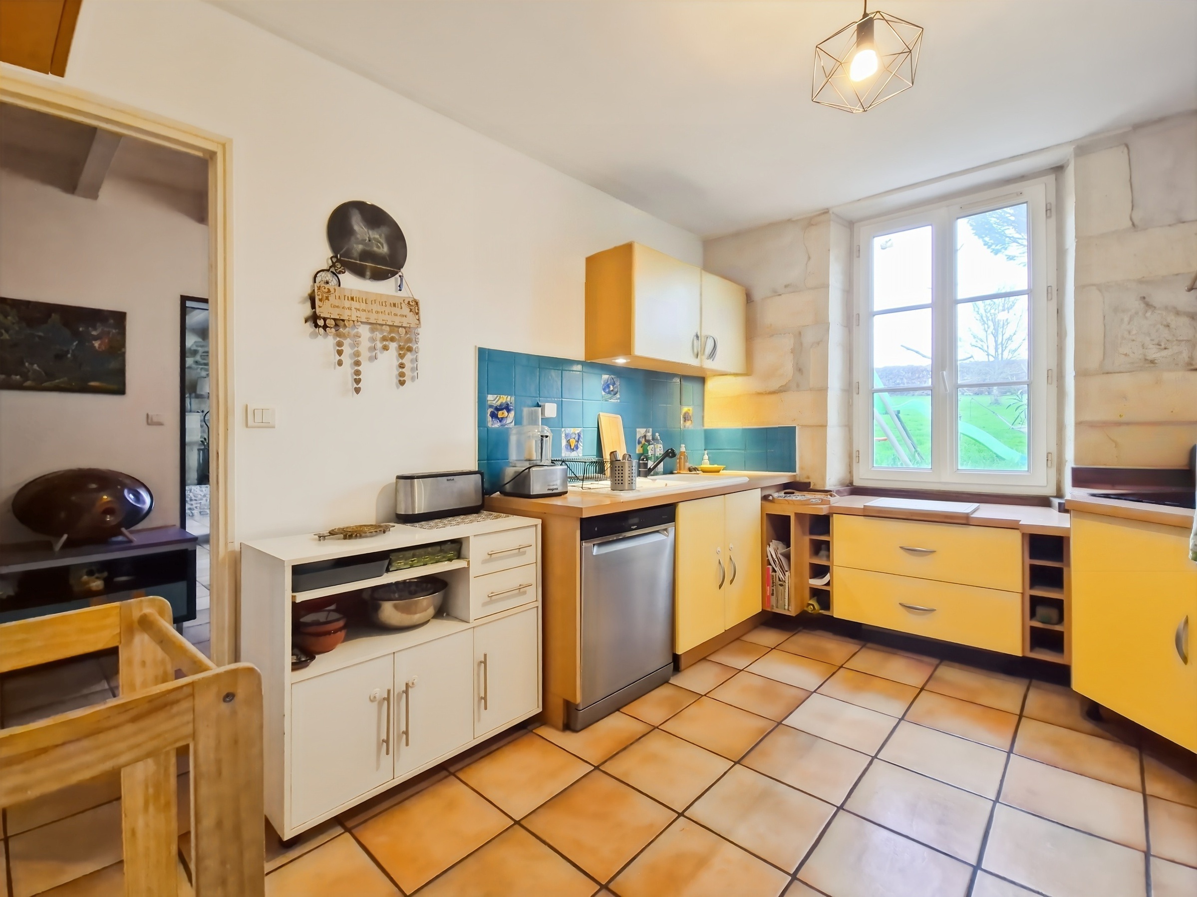 Achat immobilier Maison 6 pièces  176m2 à Saint-Hilaire-de-Villefranche (17770) - Photo n°4