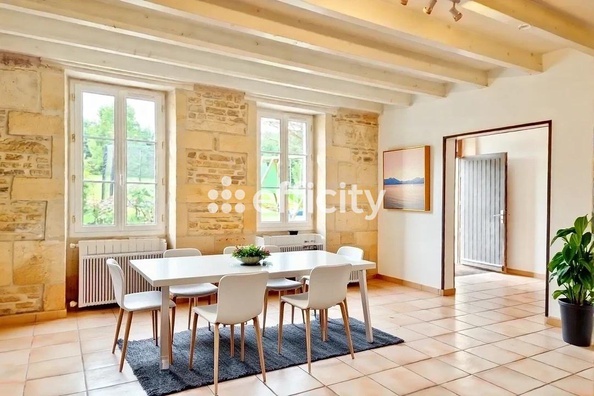 maison 6 pièces - 176m2 à Saint-Hilaire-de-Villefranche (17770)