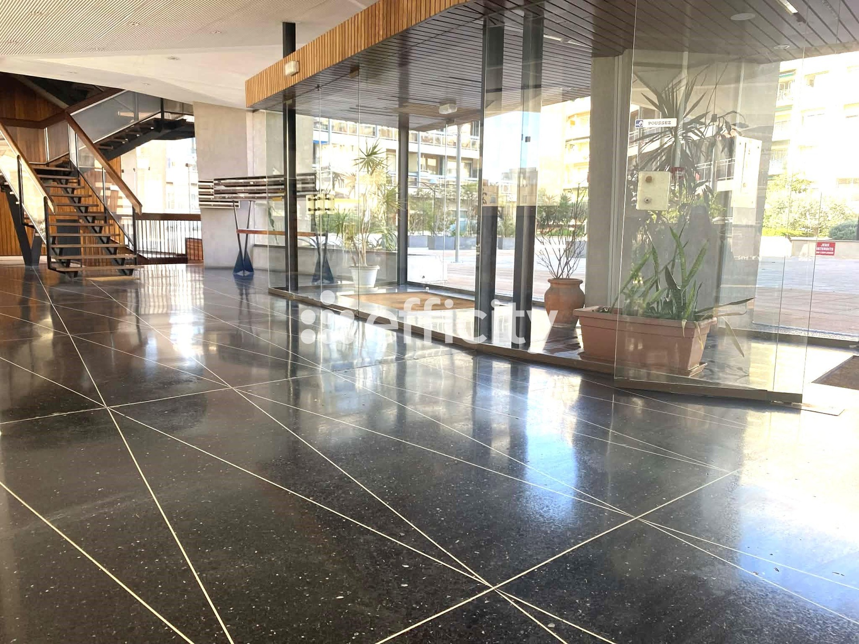 Achat immobilier Appartement 5 pièces  166m2 à Marseille (13008) - Photo n°11