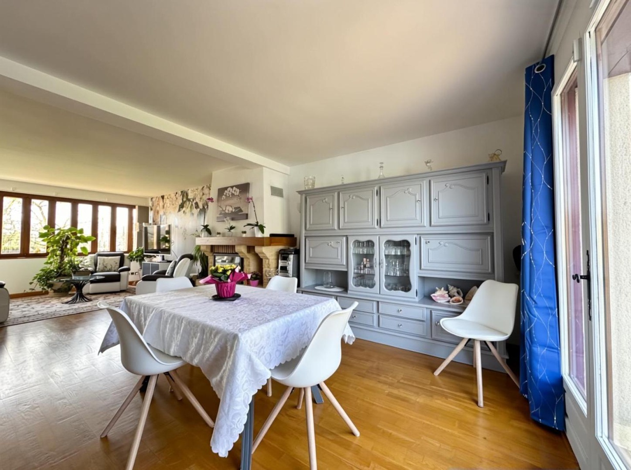 Achat immobilier Maison 6 pièces  140m2 à Étréchy (91580) - Photo n°5