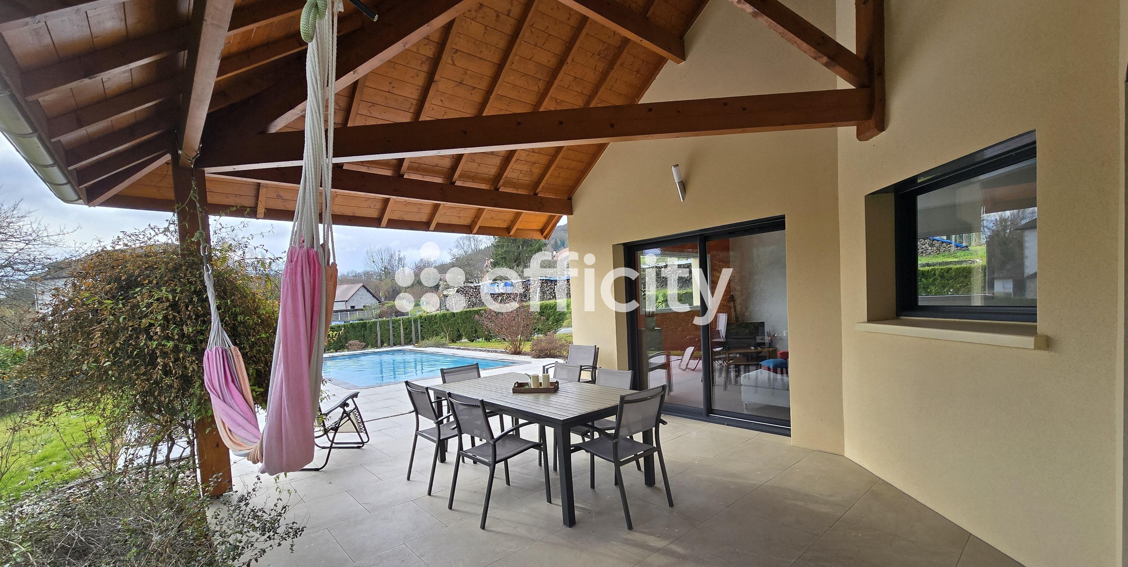 maison 5 pièces - 181m2 à Cressin-Rochefort (01350)