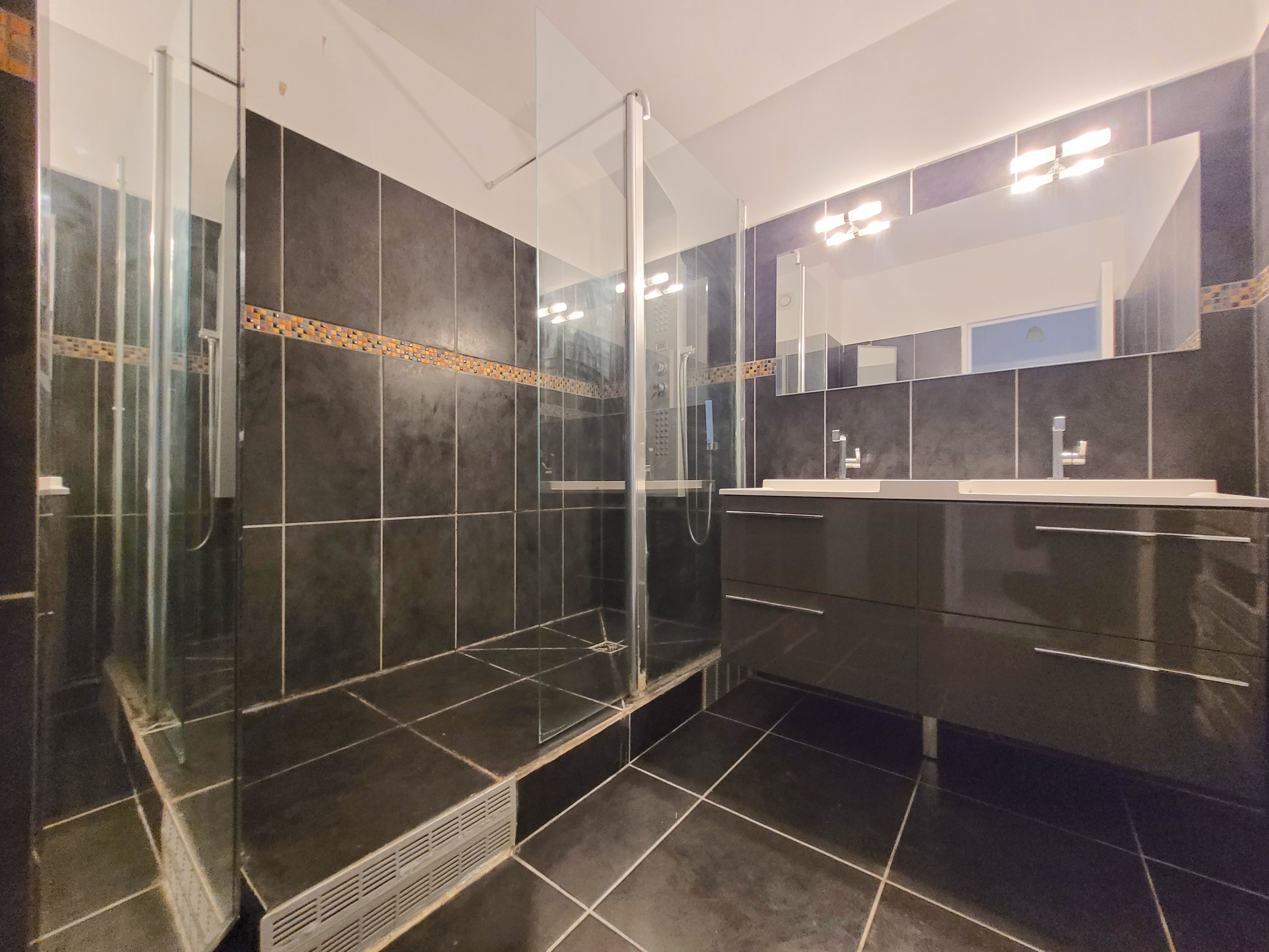 Achat immobilier Appartement 3 pièces  81m2 à Marseille (13009) - Photo n°7