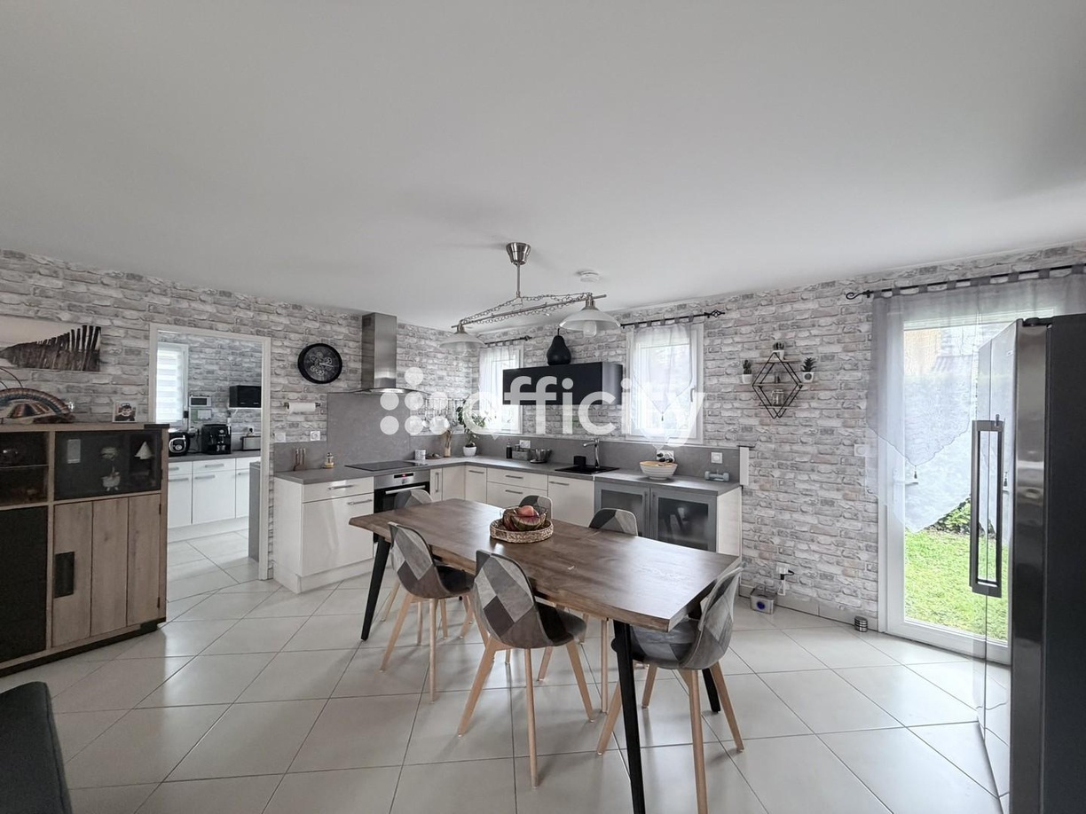 Achat immobilier Maison 6 pièces  123m2 à Vélines (24230) - Photo n°9