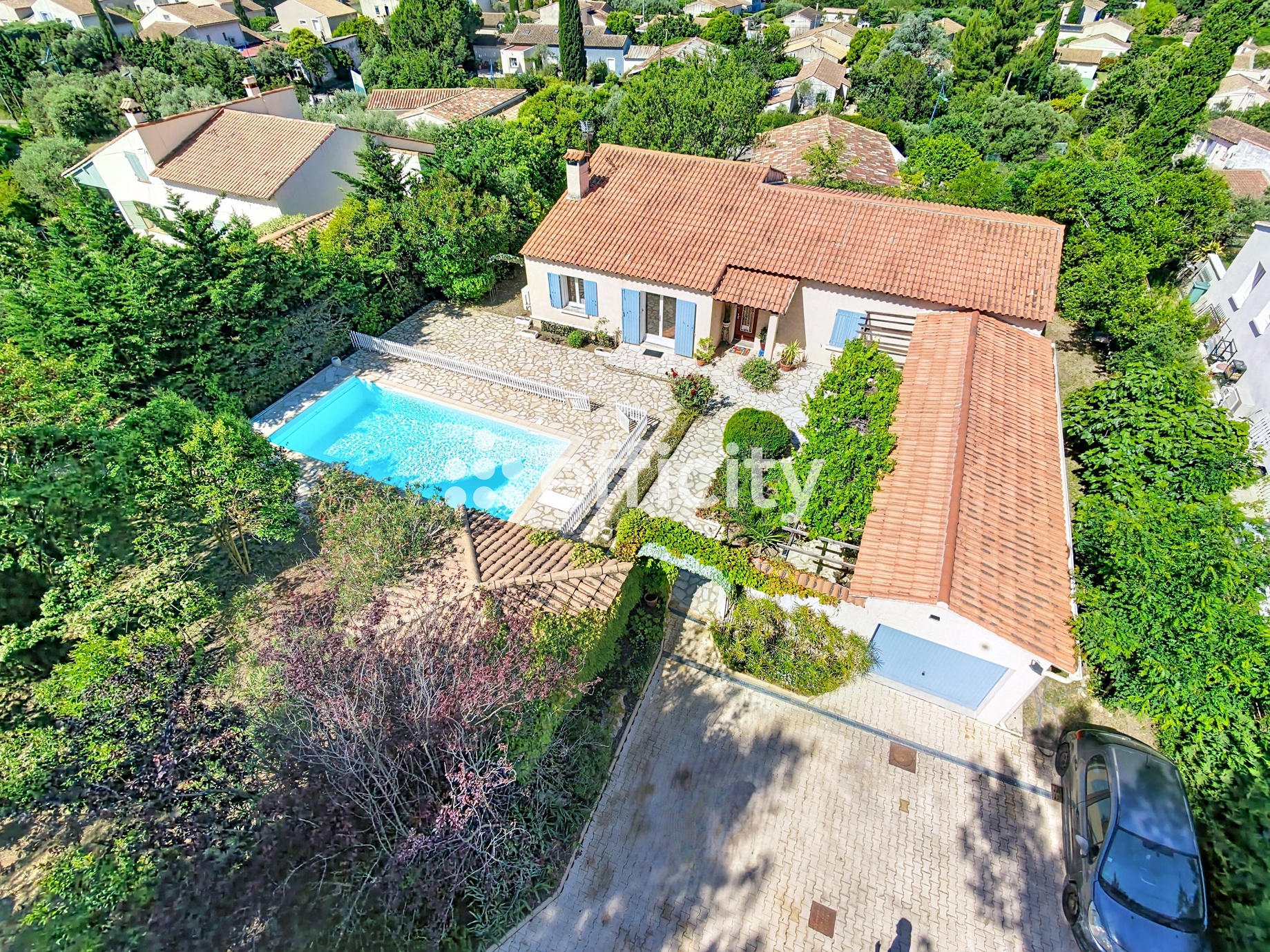 maison 5 pièces - 134m2 à Beaucaire (30300)