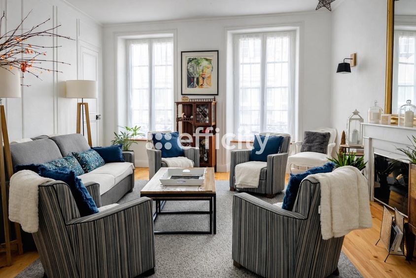 maison 8 pièces - 210,0m2 à La Rochelle (17000)