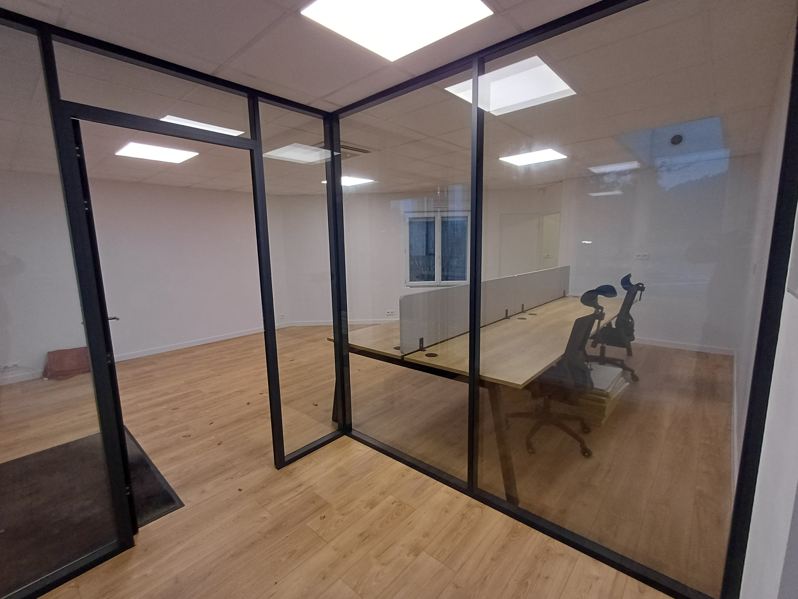 Achat immobilier Local commercial 1 pièces  36m2 à Thorigné-Fouillard (35235) - Photo n°4