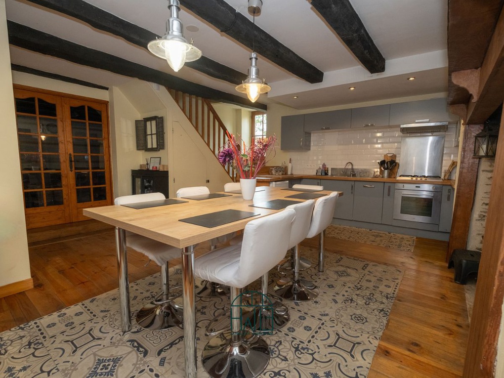 Achat immobilier Maison 6 pièces  140m2 à ESPARTIGNAC (19140) - Photo n°6