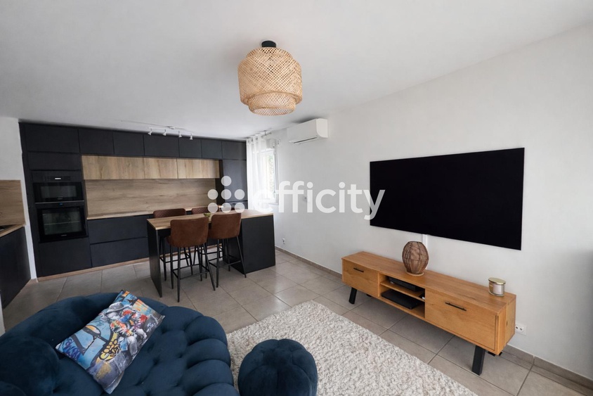 appartement 3 pièces - 64m2 à Marseille (13012)