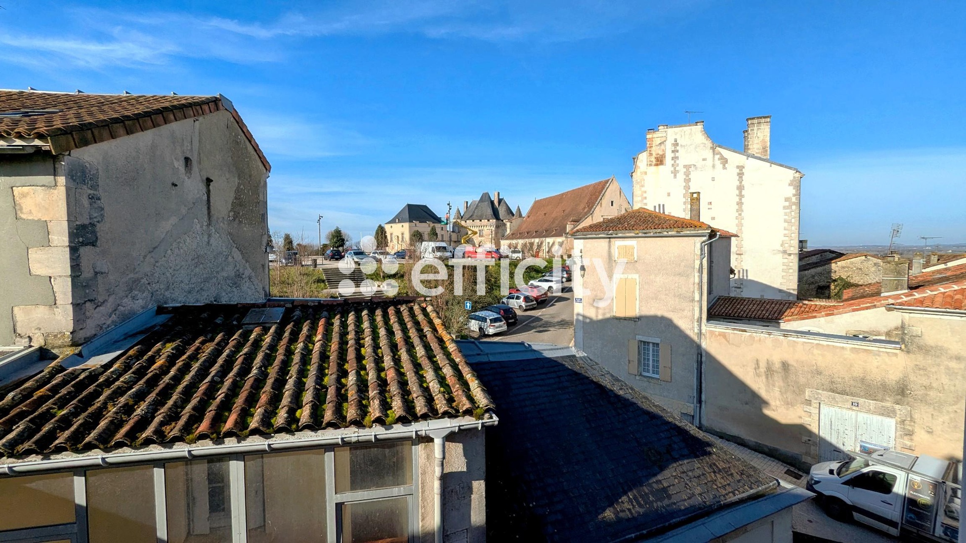Achat immobilier Immeuble 7 pièces  205m2 à Barbezieux-Saint-Hilaire (16300) - Photo n°13