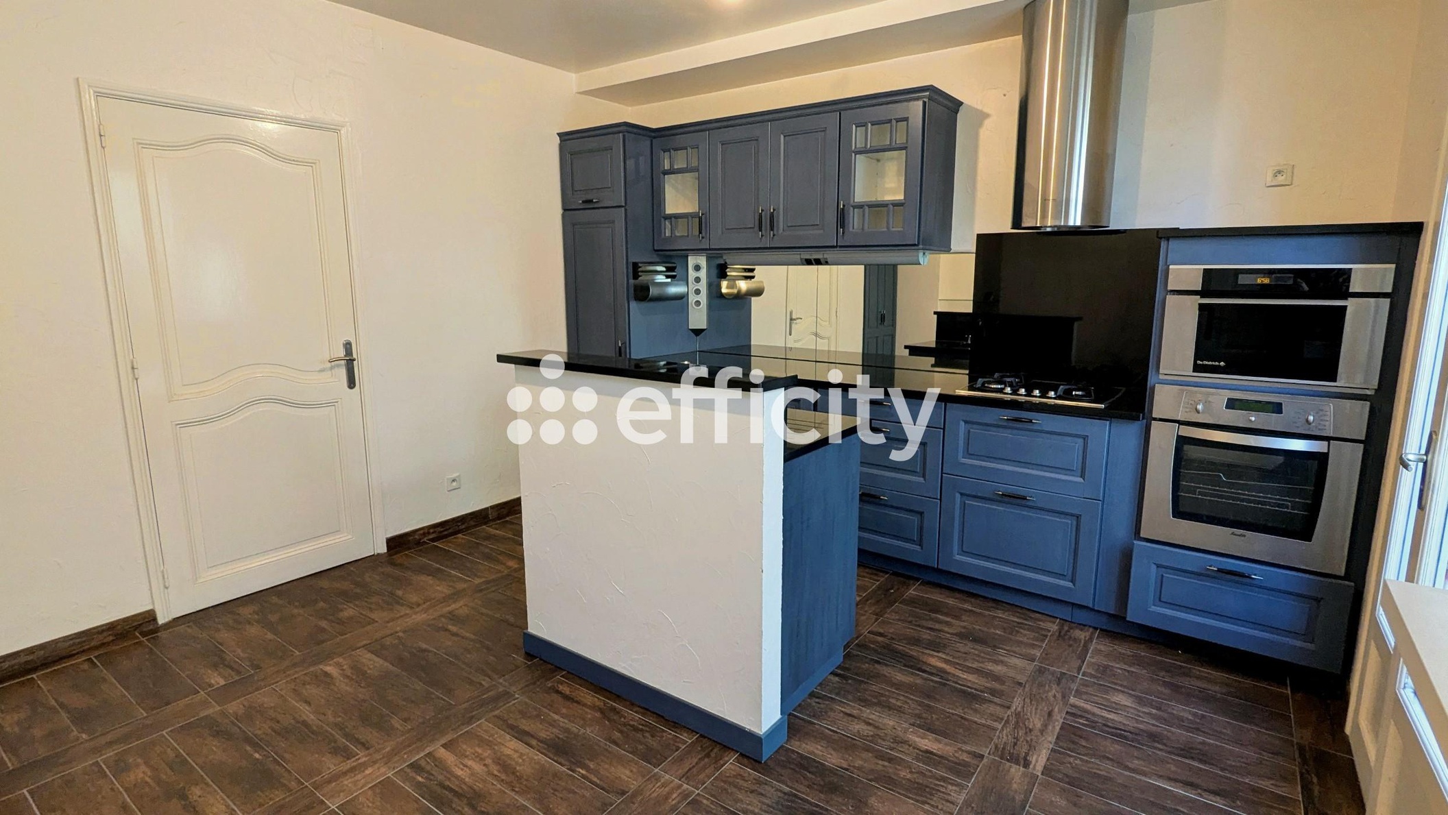 Achat immobilier Immeuble 7 pièces  205m2 à Barbezieux-Saint-Hilaire (16300) - Photo n°4