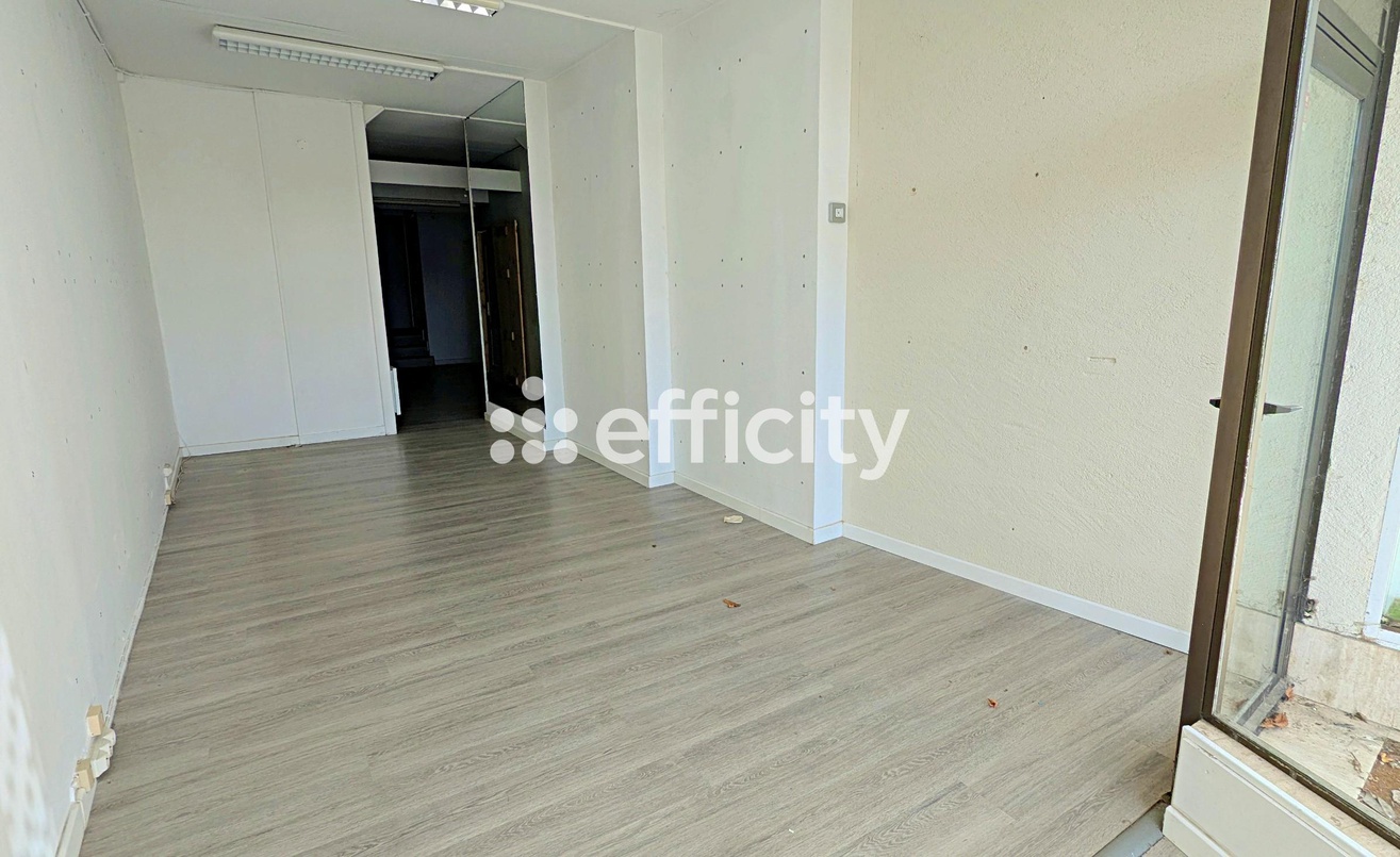 immeuble 7 pièces - 205m2 à Barbezieux-Saint-Hilaire (16300)