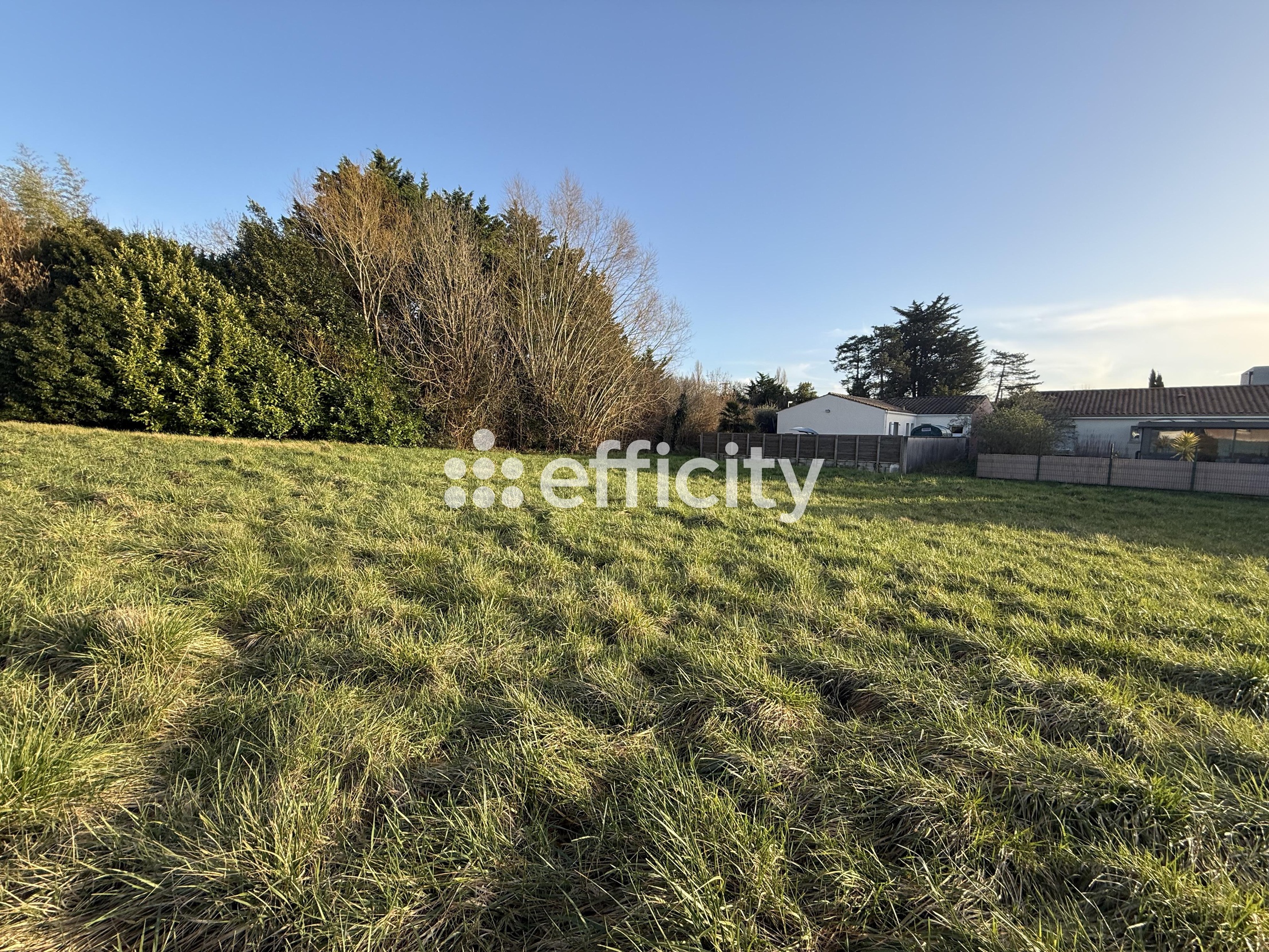 terrain  - 942m2 à Saint-Sulpice-de-Royan (17200)