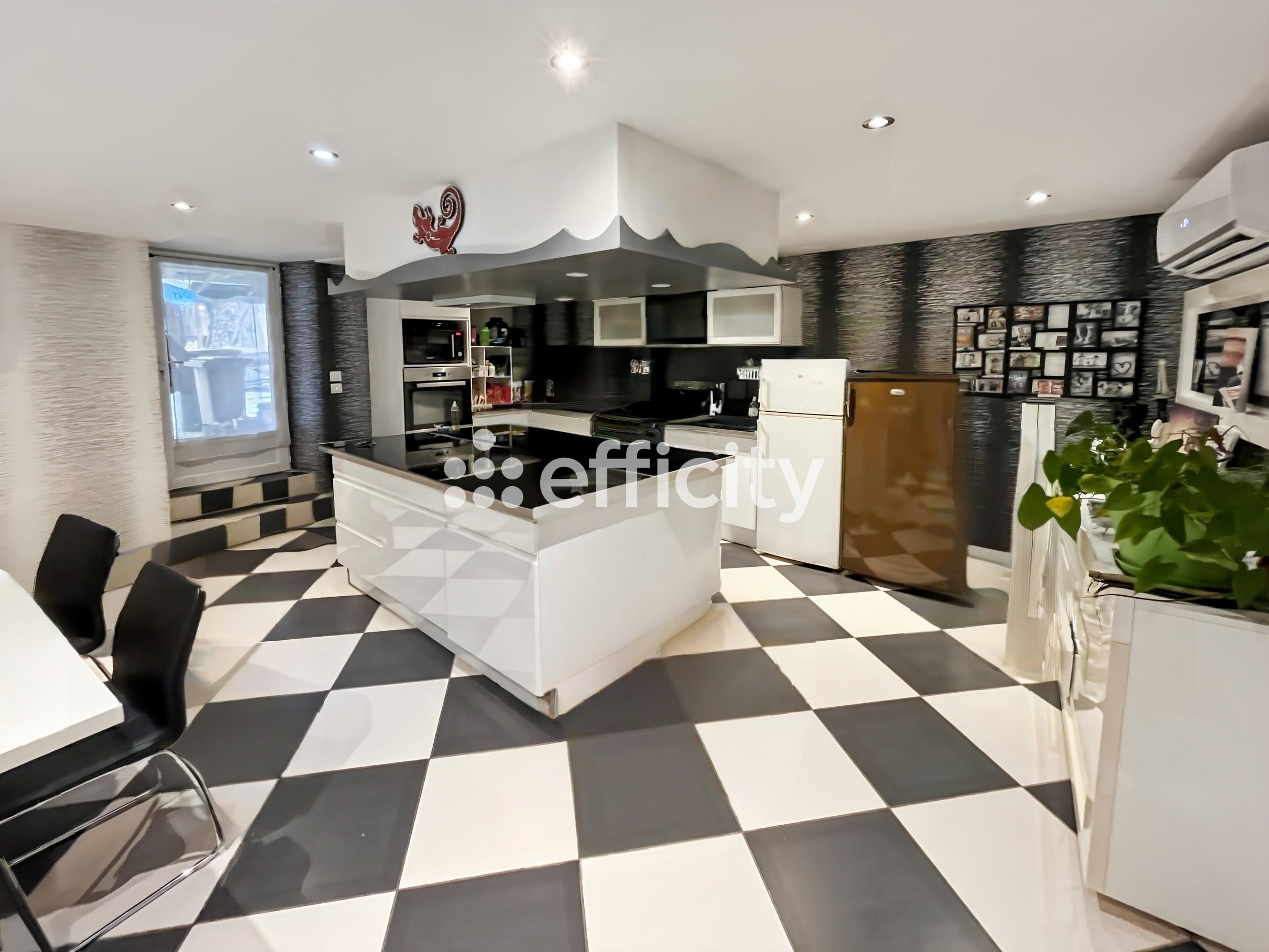 Achat immobilier Maison 5 pièces  150m2 à Val-de-Cognac (16370) - Photo n°7