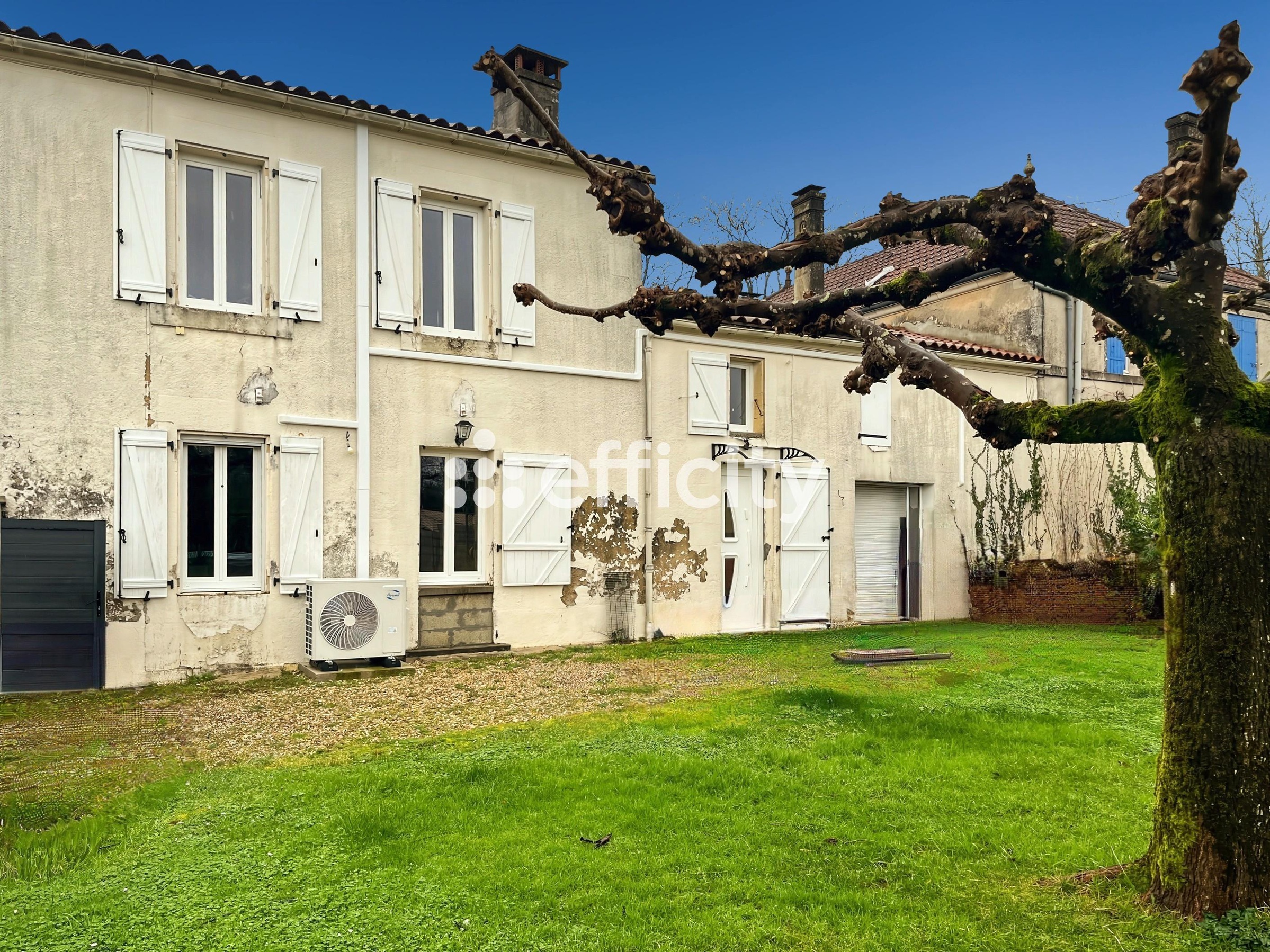 Achat immobilier Maison 5 pièces  150m2 à Val-de-Cognac (16370) - Photo n°19