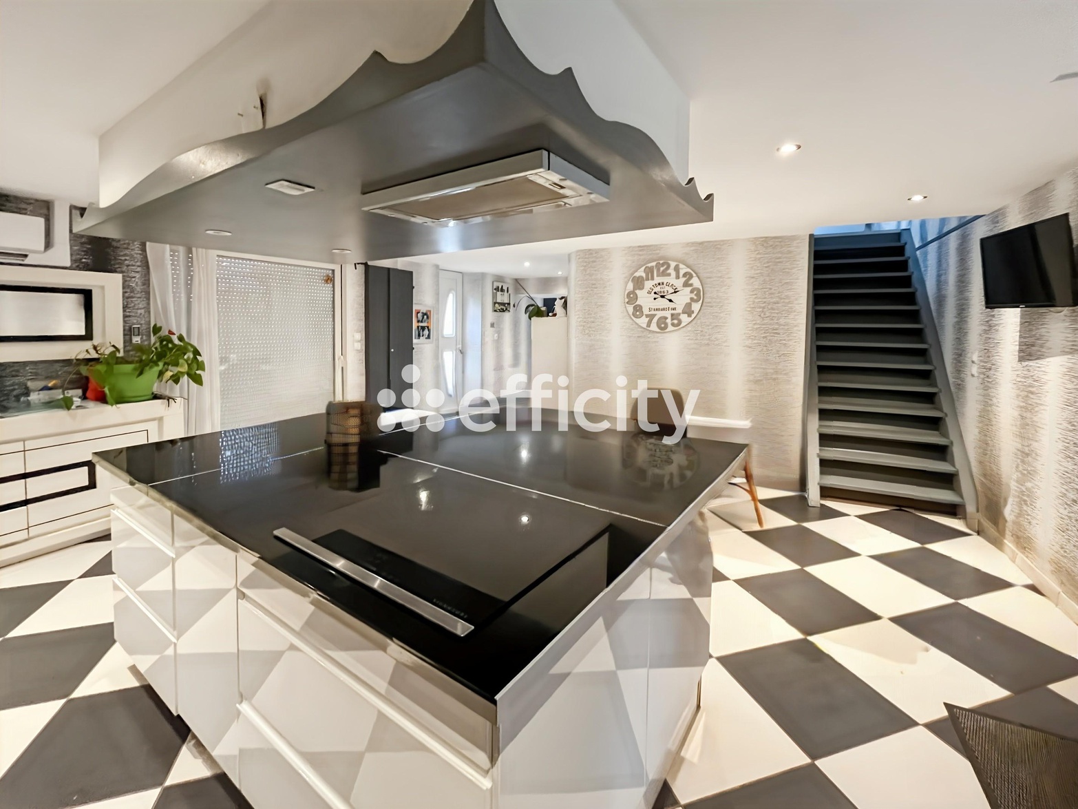 maison 5 pièces - 150m2 à Val-de-Cognac (16370)