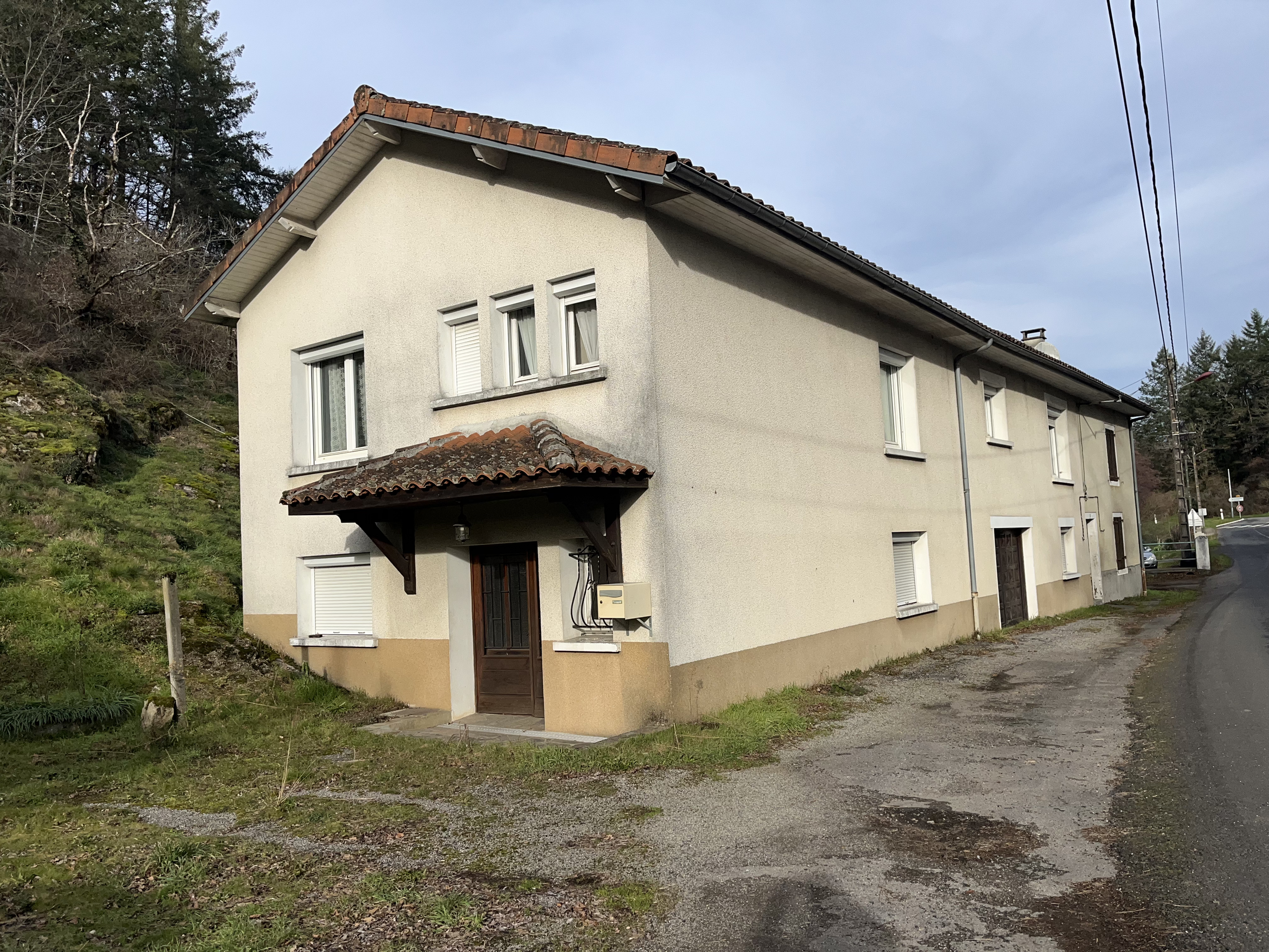 maison 4 pièces - 110,18m2 à Rochechouart (87600)