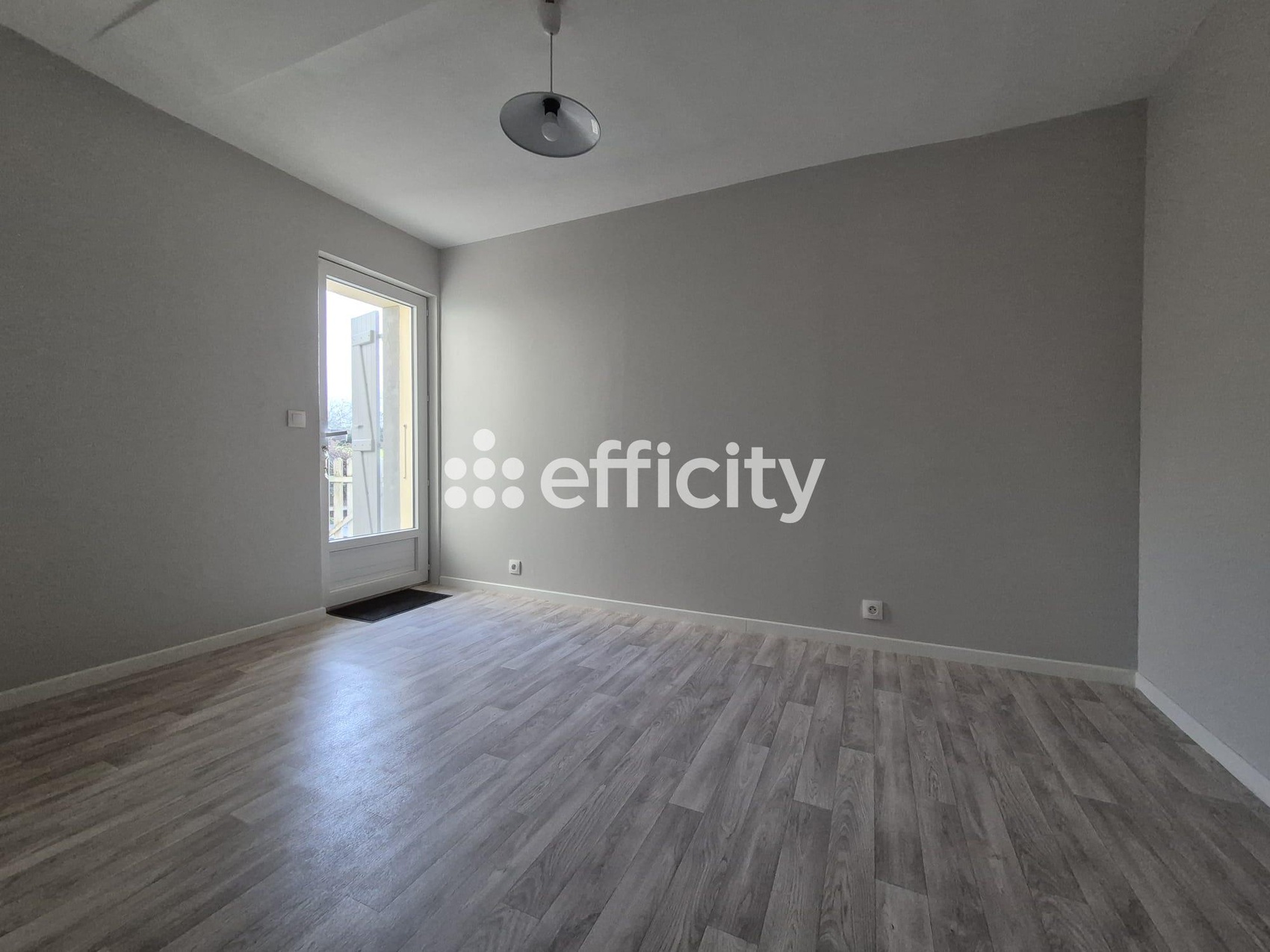Achat immobilier Maison 6 pièces  121m2 à Chabanais (16150) - Photo n°5