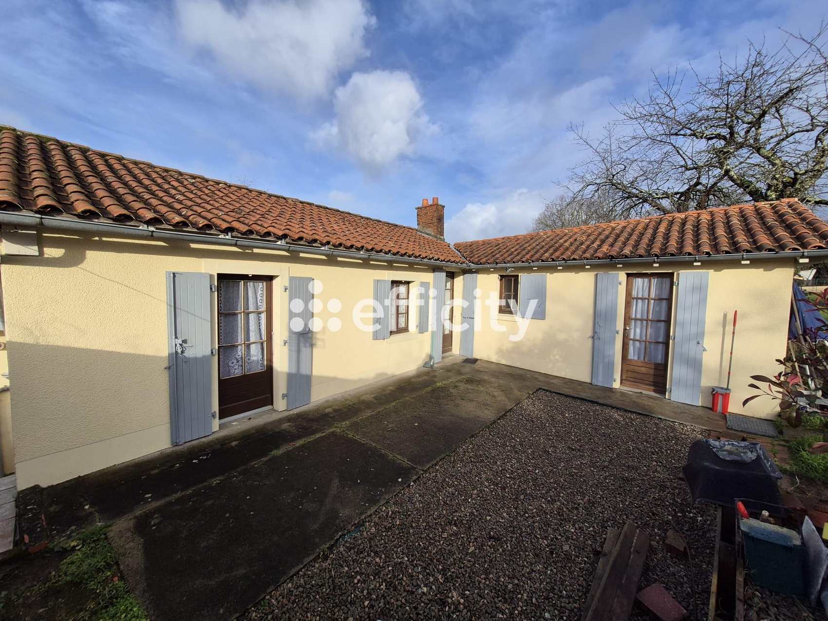 Achat immobilier Maison 6 pièces  121m2 à Chabanais (16150) - Photo n°1