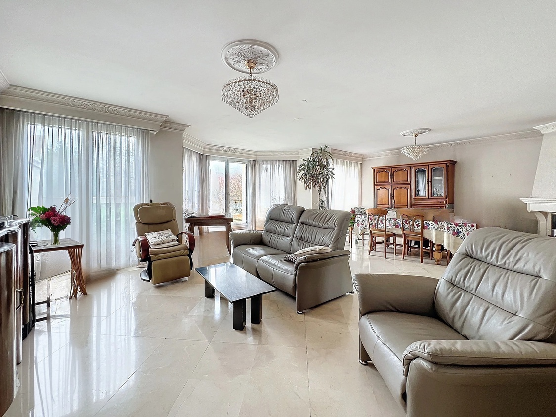 maison 7 pièces - 140m2 à Paris (93230)